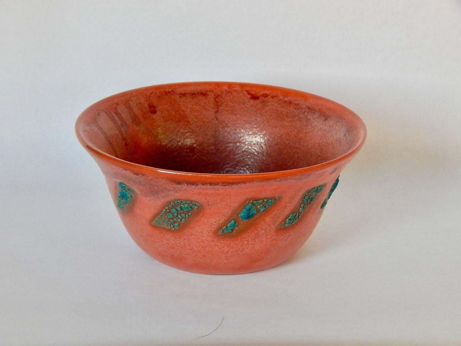 
Relicware wheel thrown earthenware bowl by Andrew Wilder # 77. In terra cotta with turquoise lichen glaze and terra cotta colored overglaze. Made by hand in Los Angeles, California, 2017.