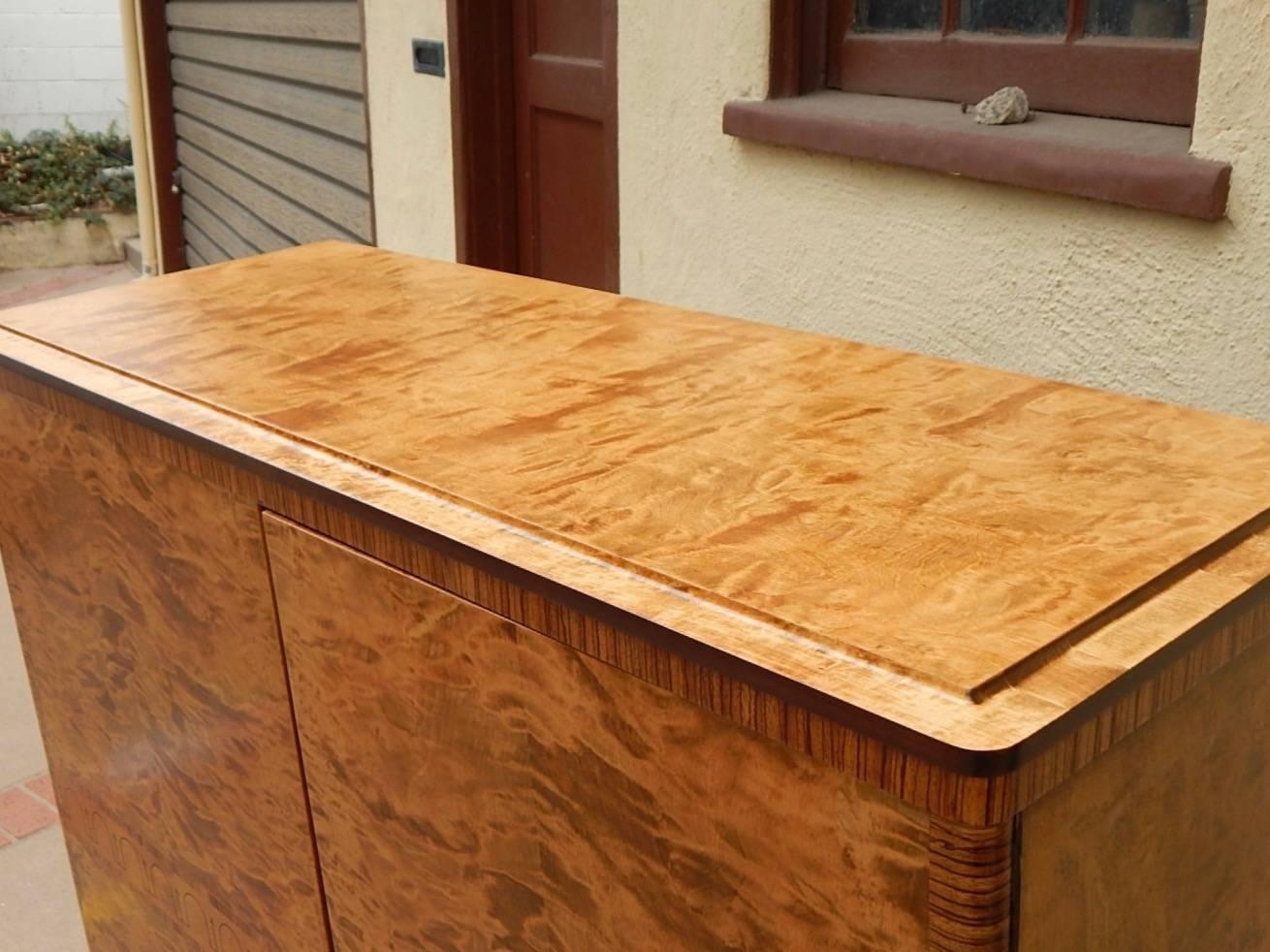 Swedish Art Deco Storage Cabinet in Highly Figured Golden Flame Birch, 1930s 2