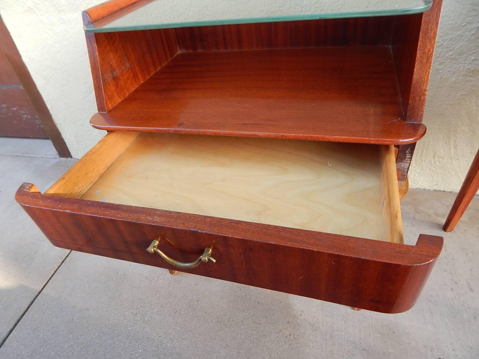 Pair of Swedish Mid-Century Modern End Tables in Mahogany and Glass, circa 1950 For Sale 2