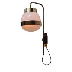 Apparecchio da parete "DELTA" di Sergio Mazza per Artemide, anni '60