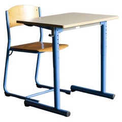 Schreibtischset für die Schule des Französischen Instituts von Japan, Tokio