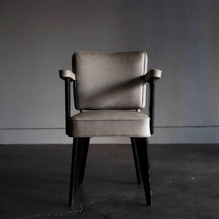 by Dominique aka Andr Domin and Marcel Genevire, 1960.
Armchair with Maison Dominique.
Although it is a designer who was active mainly on Art Deco Design,
In the 1960s it was designed for the cafeteria of the French battleship 