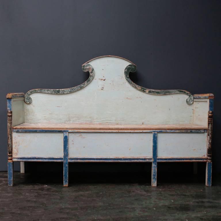 Original paint of Gustavian. Best color balance.