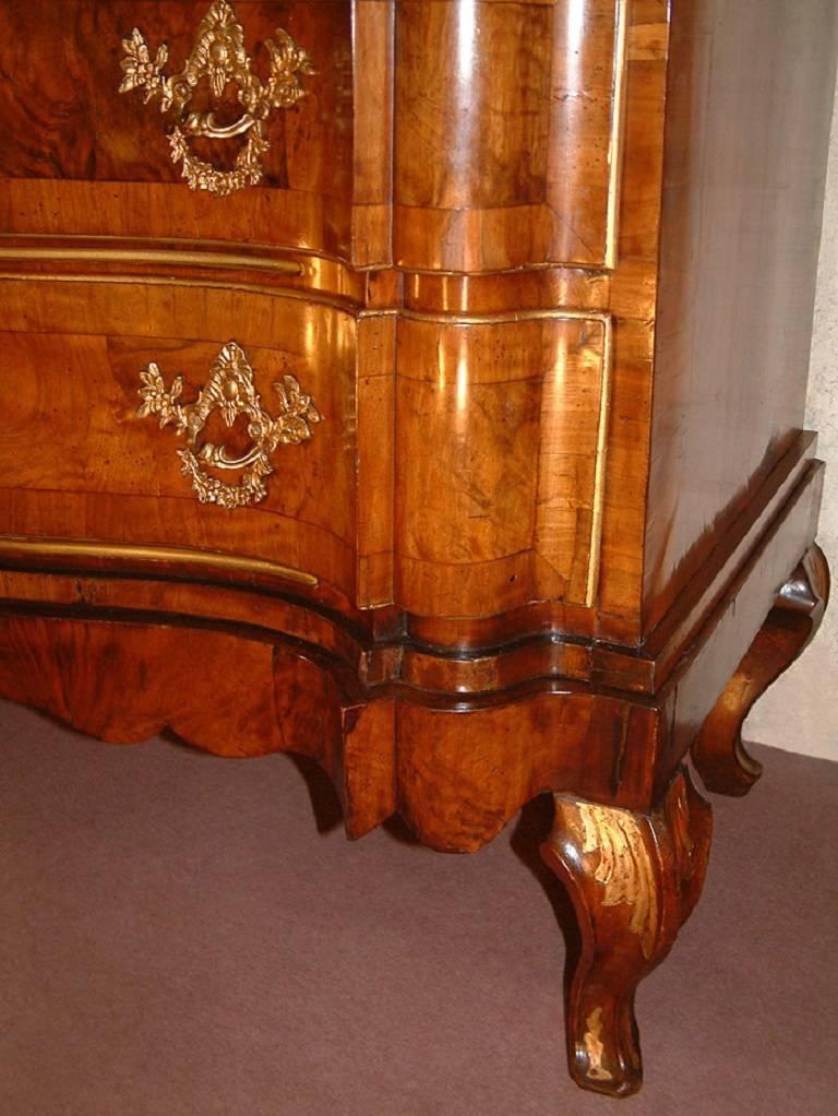 Louis XV Large 18th Century Walnut Commode of Arc en Arbalette Shaped Form, circa 1750