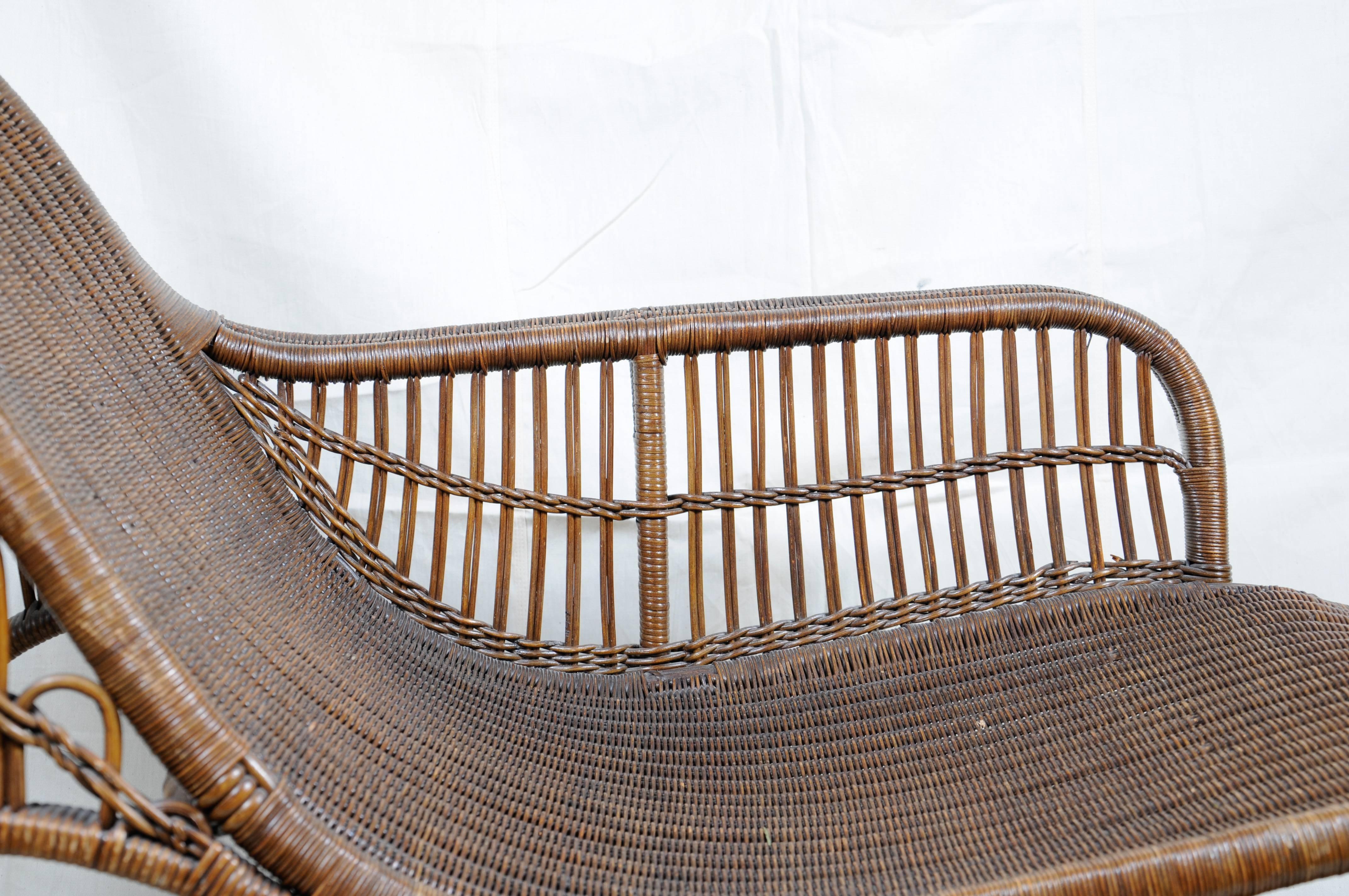 20th Century Wicker Chaise  For Sale
