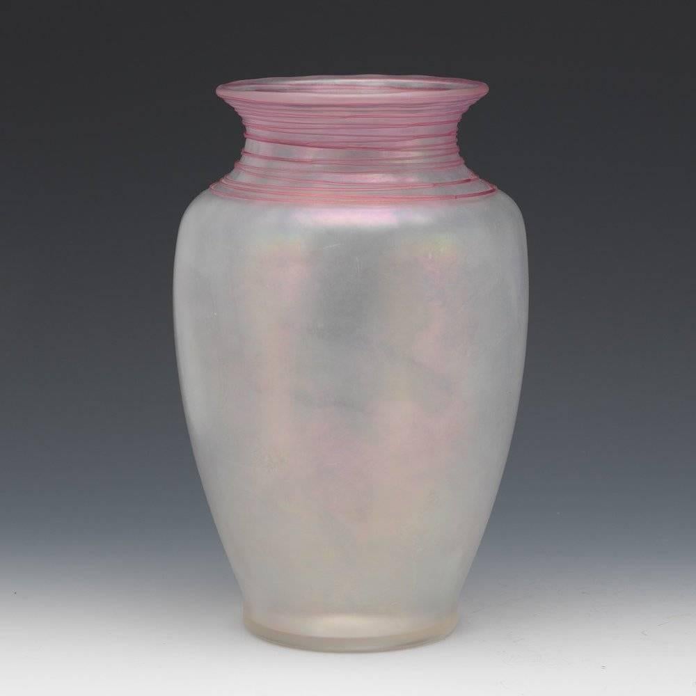 Steuben Threaded Vase In Good Condition For Sale In Seattle, WA