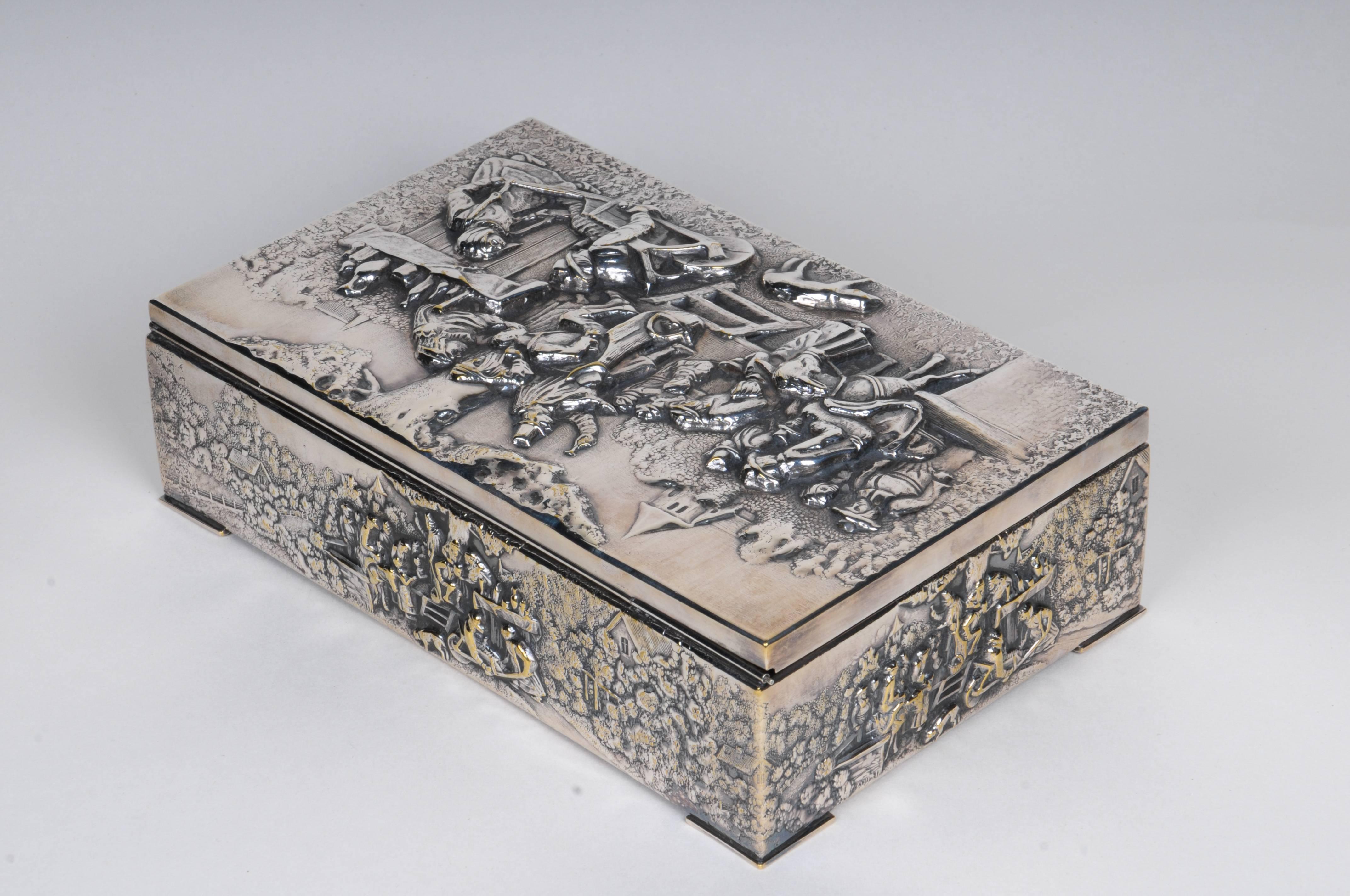 Continental Silver Plate Covered Rectangular Box In Good Condition For Sale In Seattle, WA
