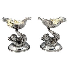 Juego de salero y pimentero de plata de ley de estilo barroco italiano del siglo XX