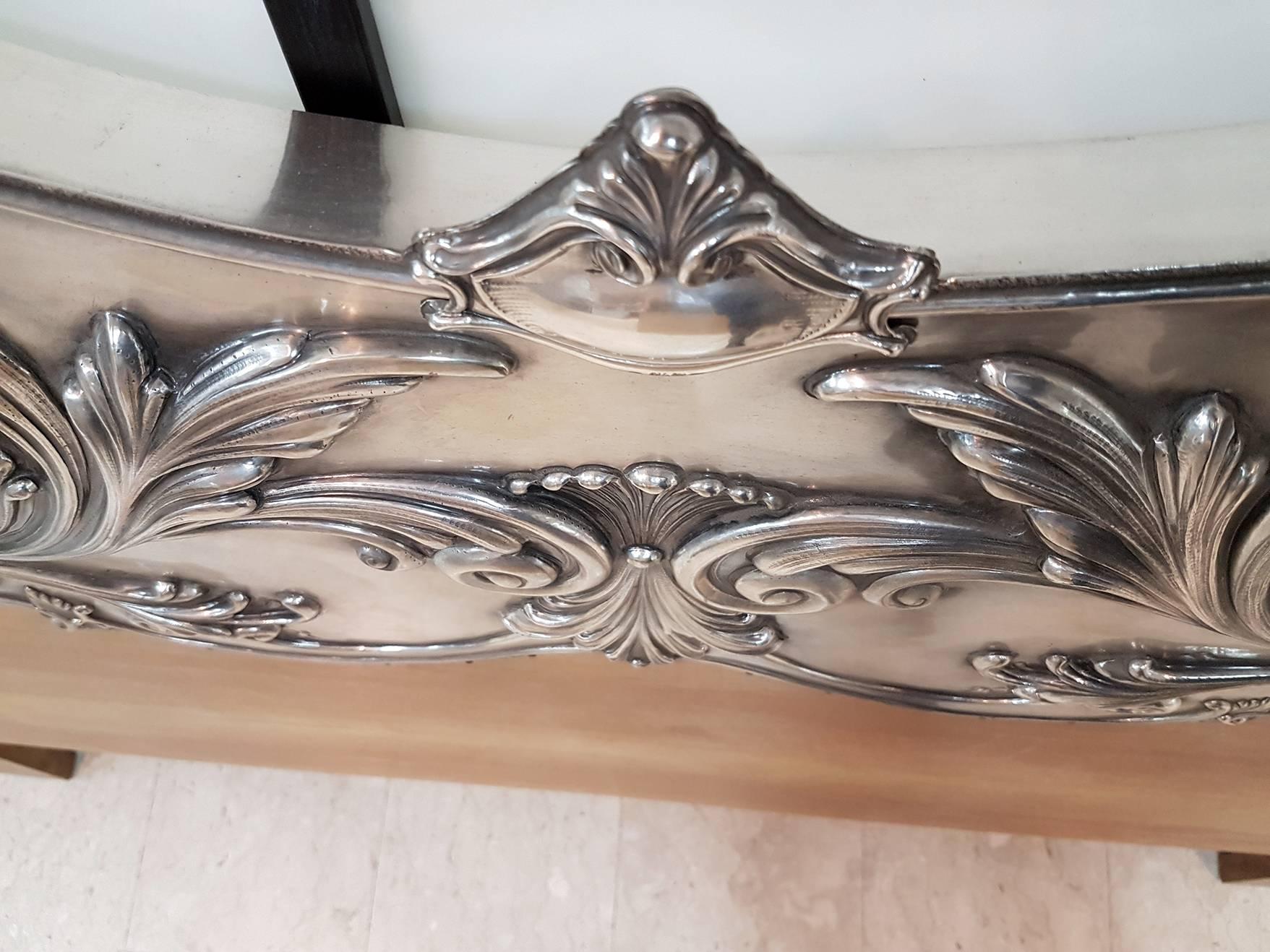 Cabecero de cama de plata de ley italiana del siglo XX, renacimiento barroco barocco Barroco en venta