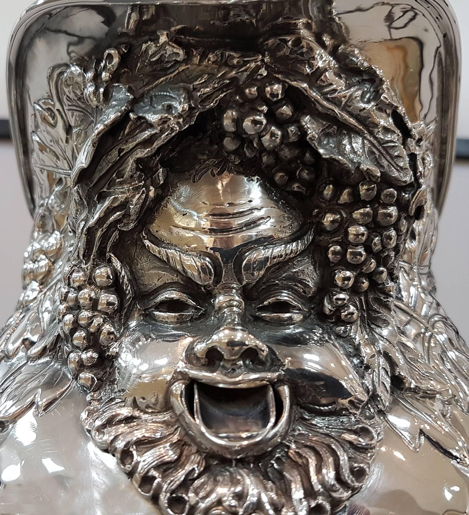 Jarra de plata italiana Bacco del siglo XX. Artesanía hecha en Italia en venta 9