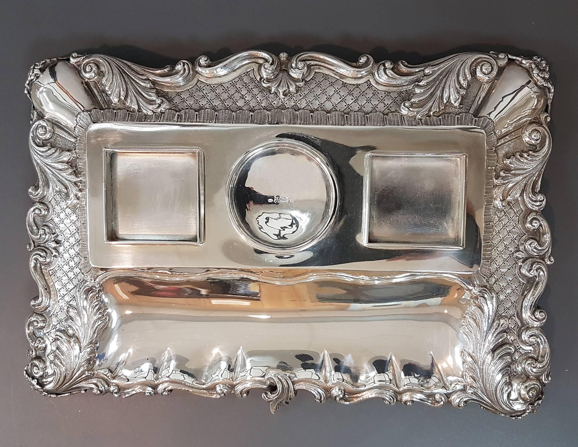 20th Century Italian Sterling Silver Inkstand, hHandicraft made in Italy In Excellent Condition For Sale In VALENZA, IT