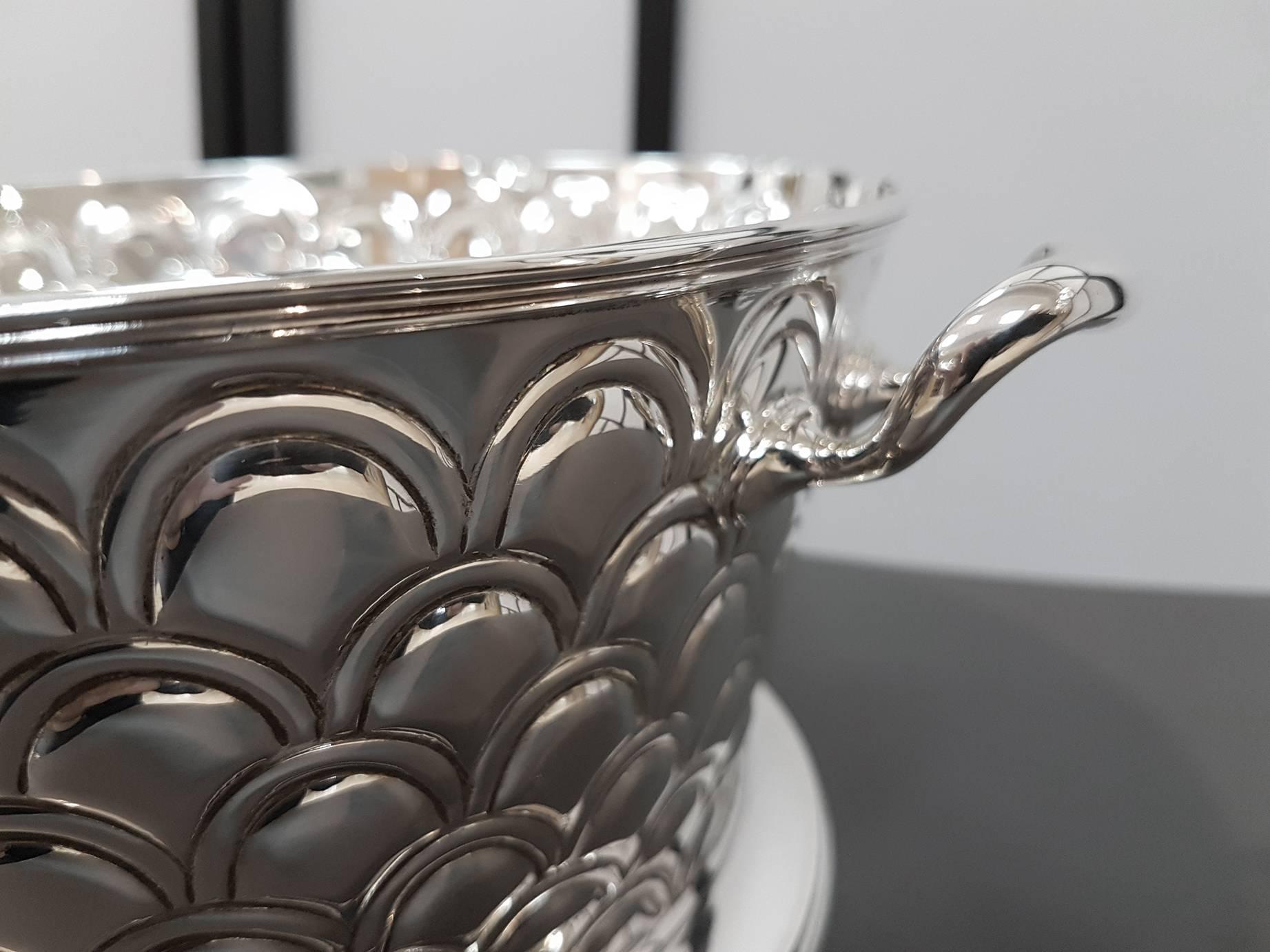 Other 20th Century Italian Silver Round basket with handles. Handicraft made in Italy For Sale