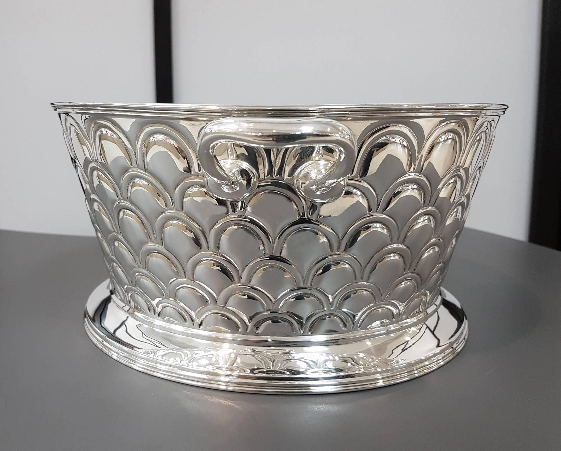 Embossed 20th Century Italian Silver Round basket with handles. Handicraft made in Italy For Sale