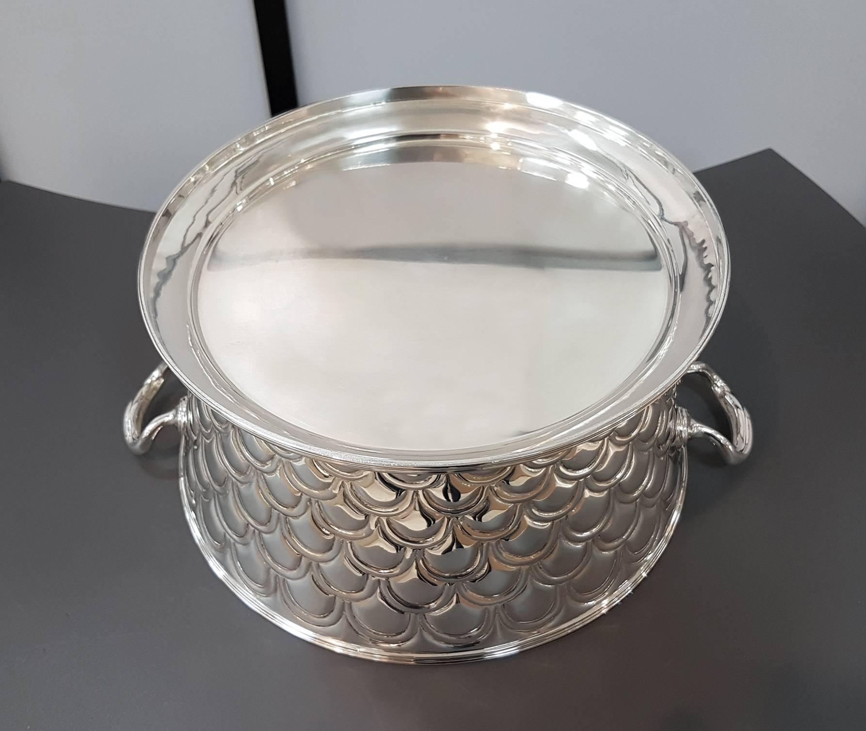 20th Century Italian Silver Round basket with handles. Handicraft made in Italy For Sale 3
