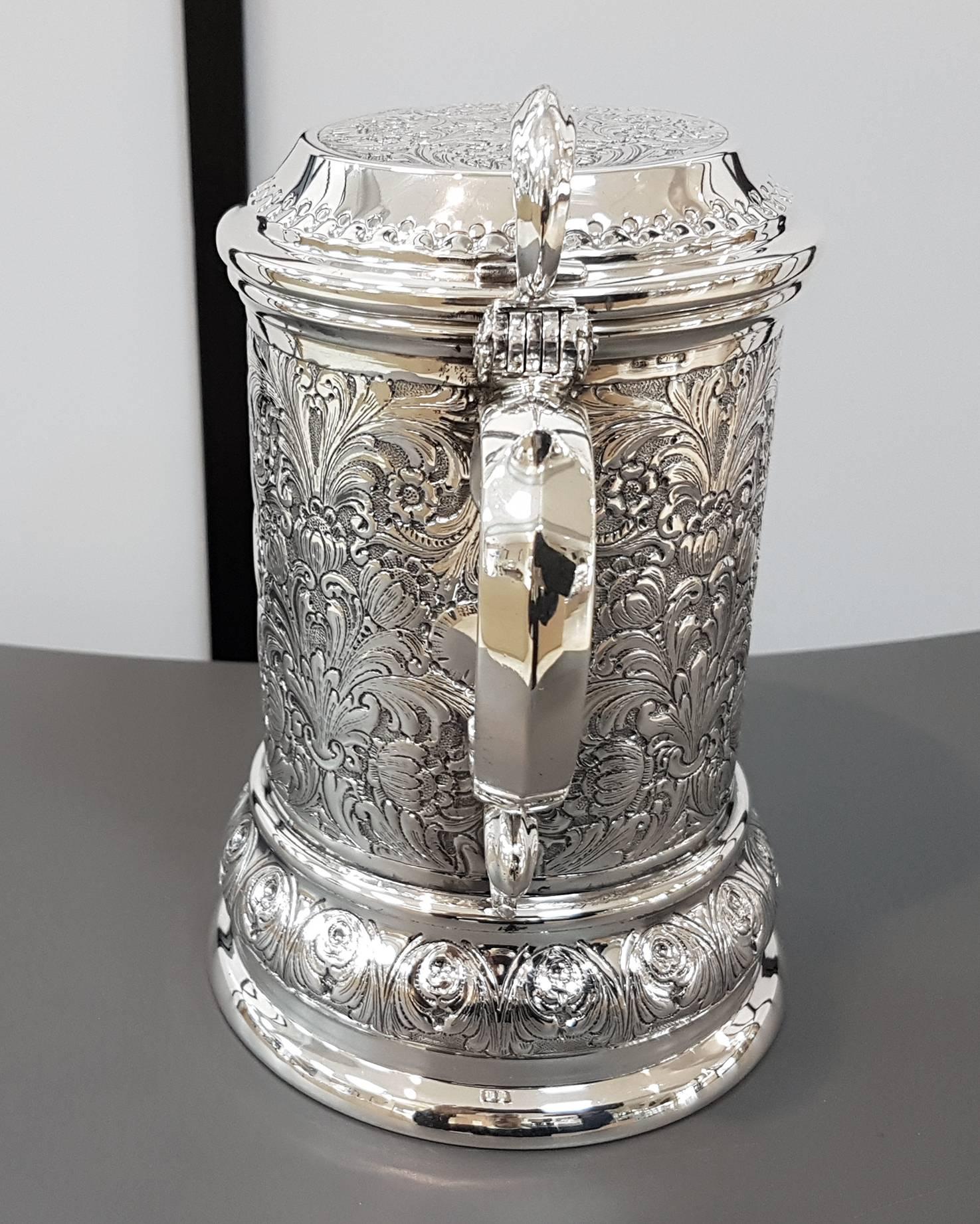 Embossed 20th Century Italian Sterling Silver Tankard Victorian revival ceased, embossed For Sale