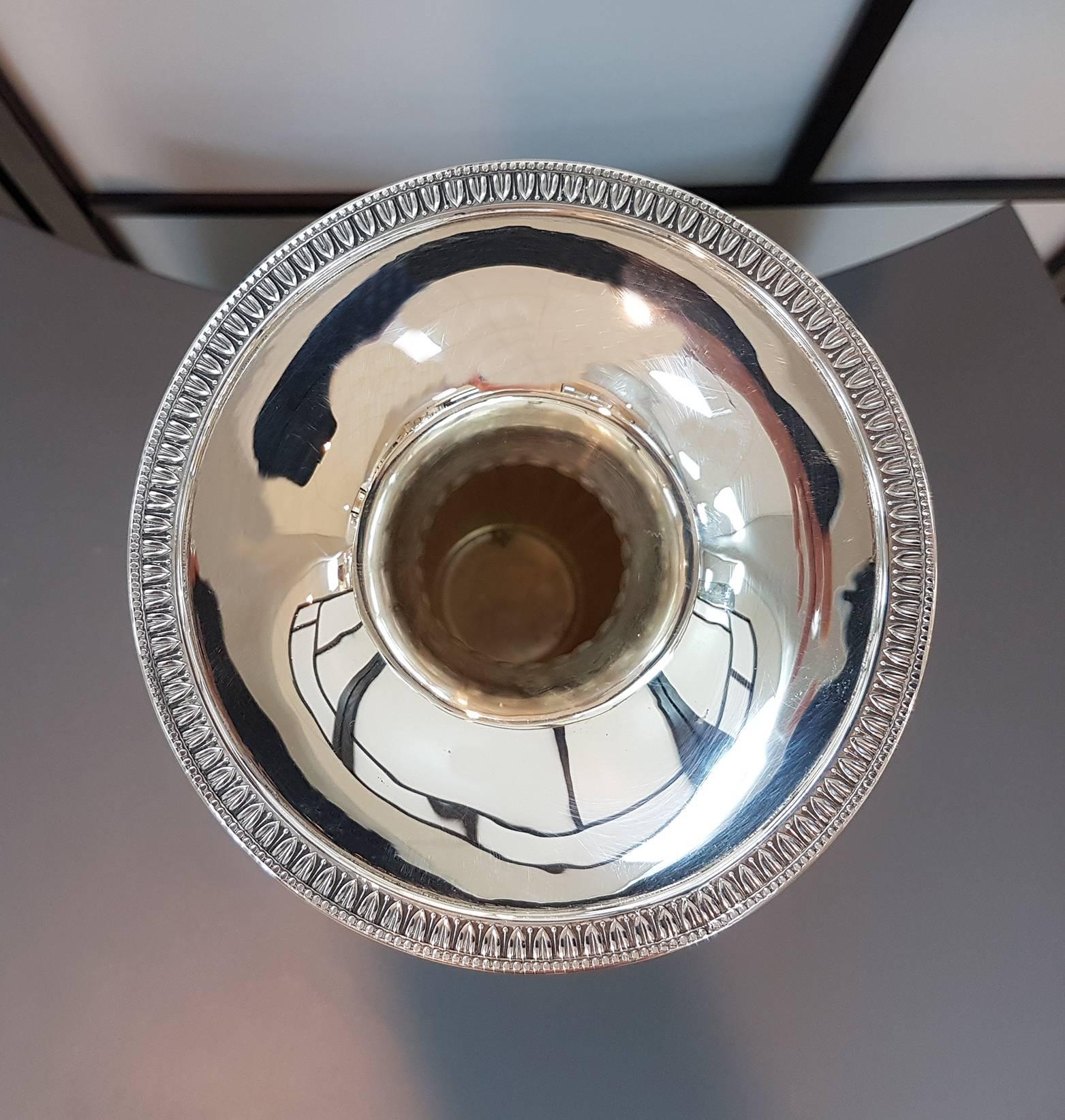 Vase italien en argent de style néo-empire du XXe siècle en vente 5