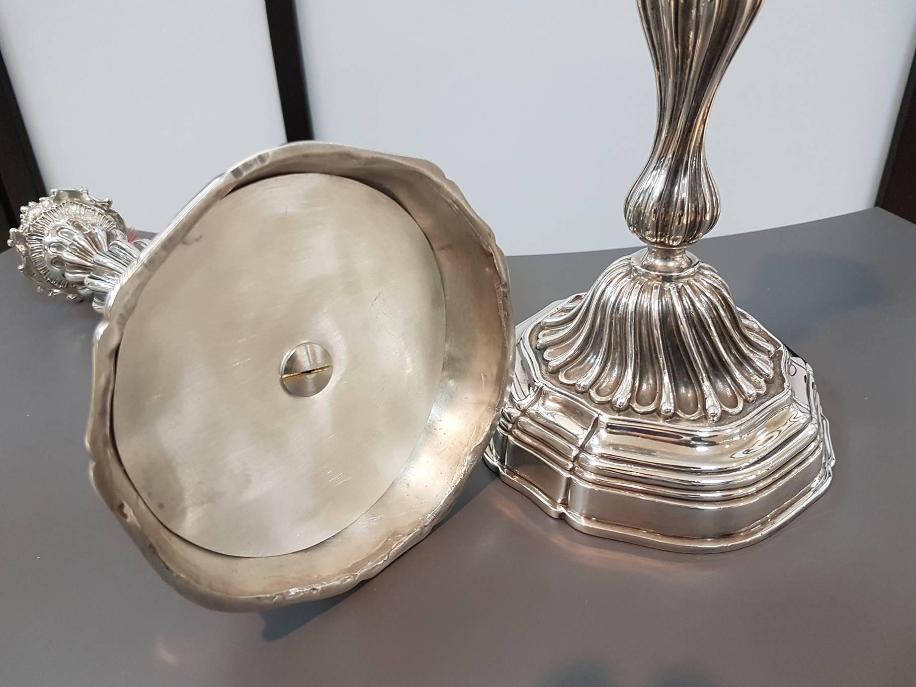 20. Jahrhundert Sterling Silber Italienische Kerzenständer Barock Barocco Replica im Angebot 1