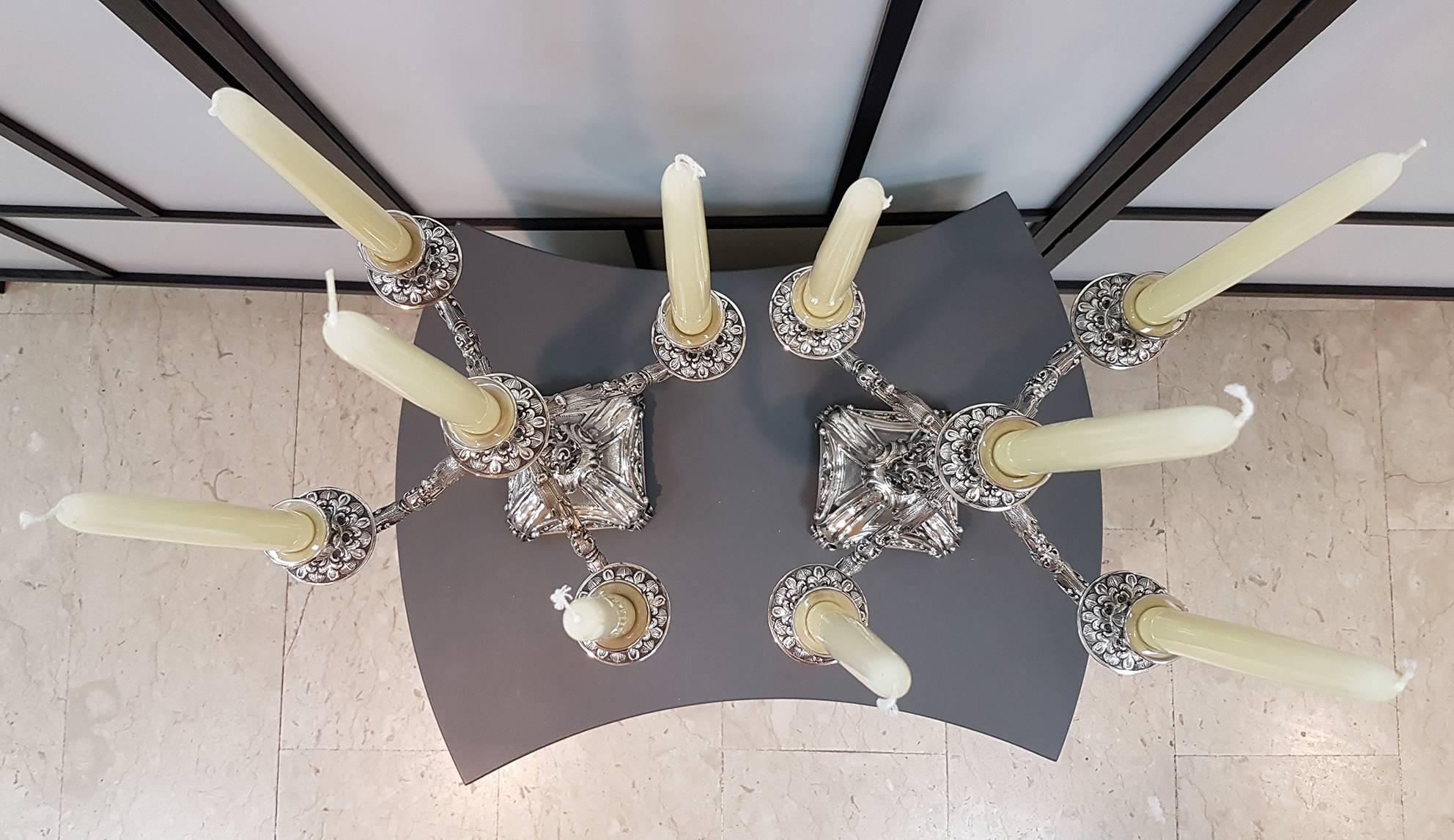 Argent sterling Pr. de candélabres en argent sterling du XXe siècle de style néo-baroque italien en vente
