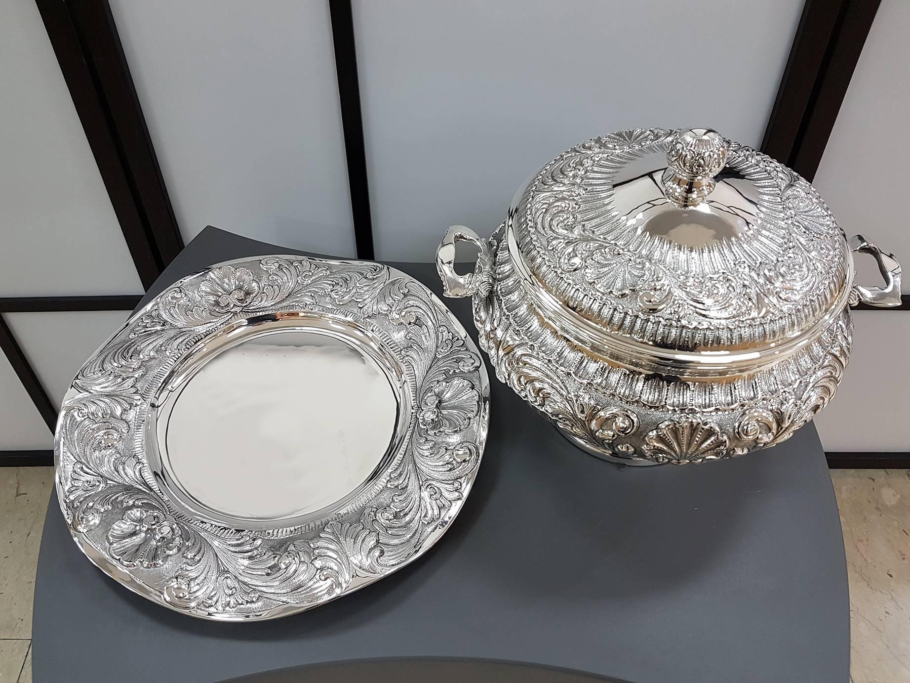20th Century Italian Stering Silver Baroque revival round Tureen plus dish For Sale 9