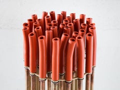 Sgabello #1 in ottone e silicone rosso