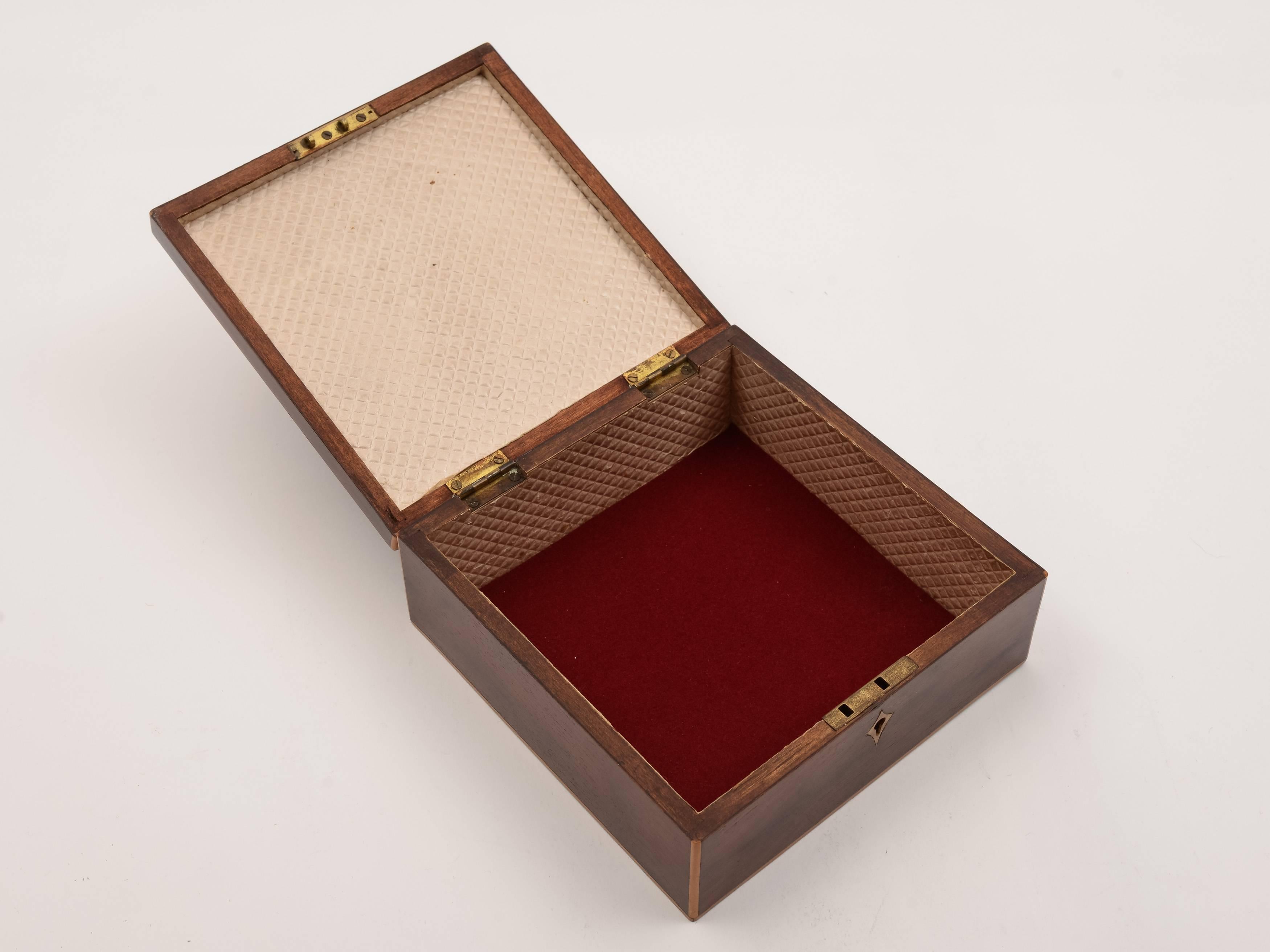 Late 19th Century 19th Century Victorian Mahogany Jewellery Box For Sale