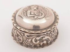 20th Century Art Nouveau Silver Pill Box, Birmingham, 1901