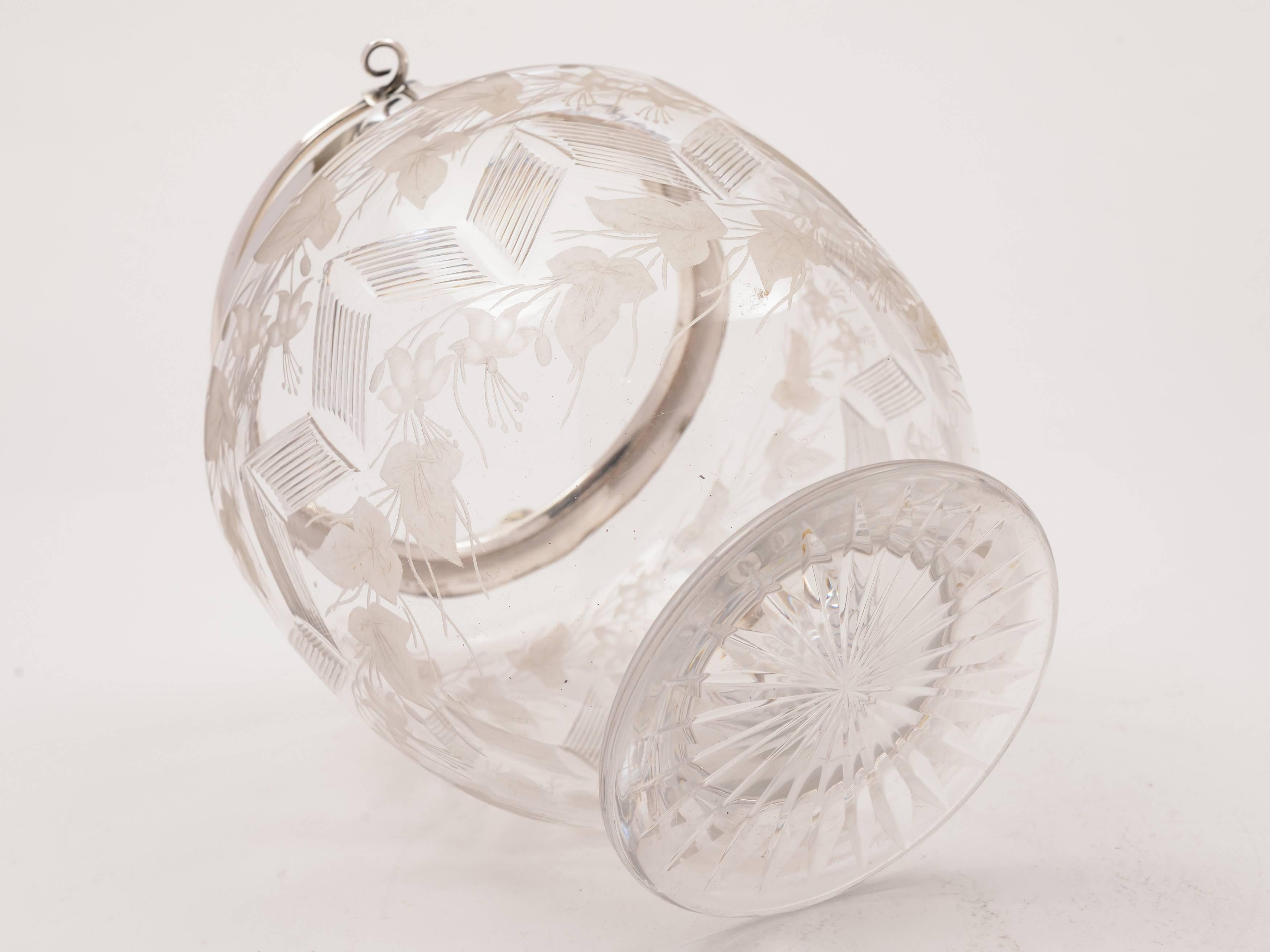 20th Century Edwardian Etched Glass Biscuit Barrel/Cookie Jar, circa 1905 In Good Condition For Sale In Umberleigh, Devon