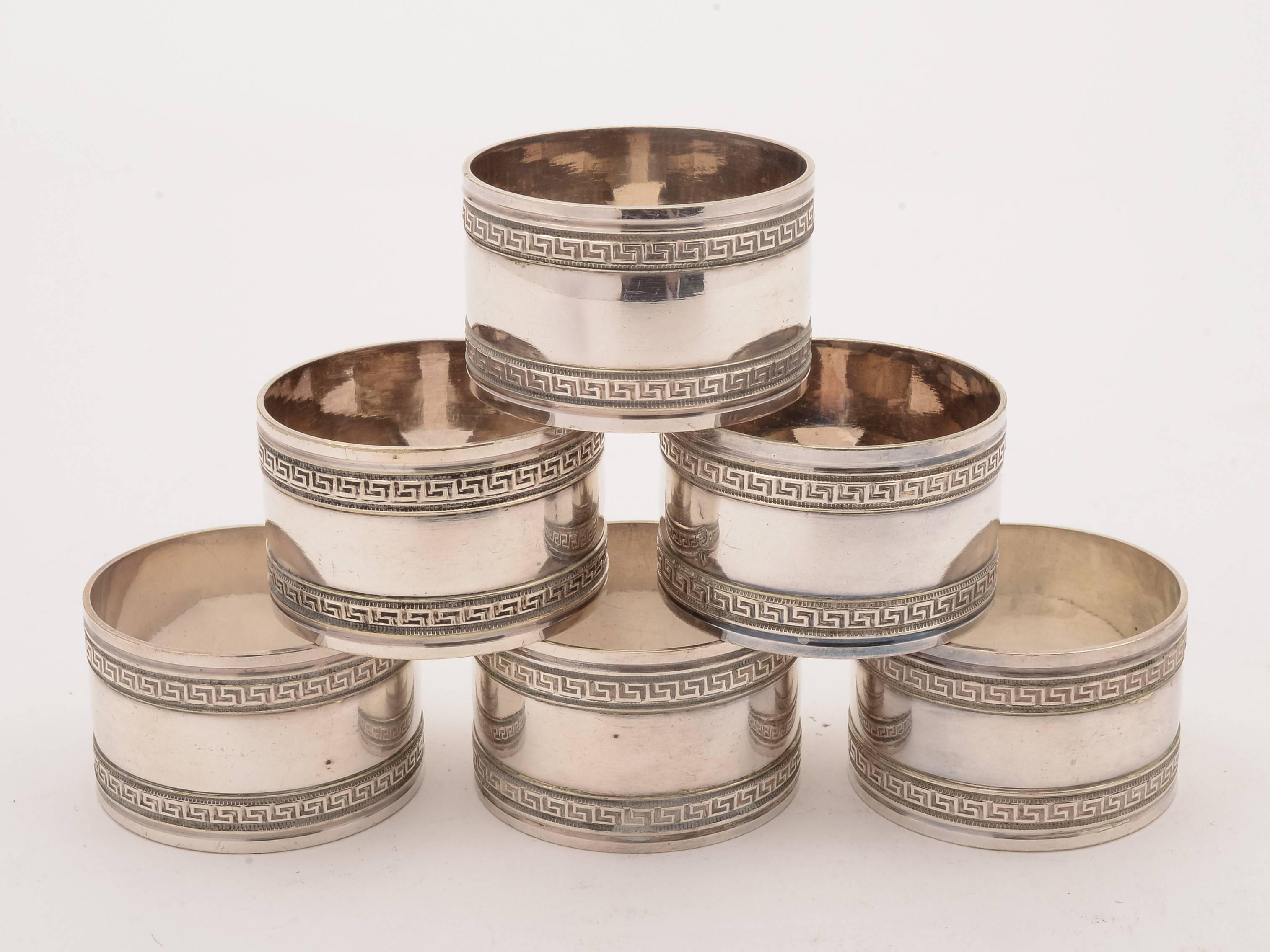 Cased Set of Six Silver Plated Napkin Rings, circa 1900 In Good Condition For Sale In Umberleigh, Devon