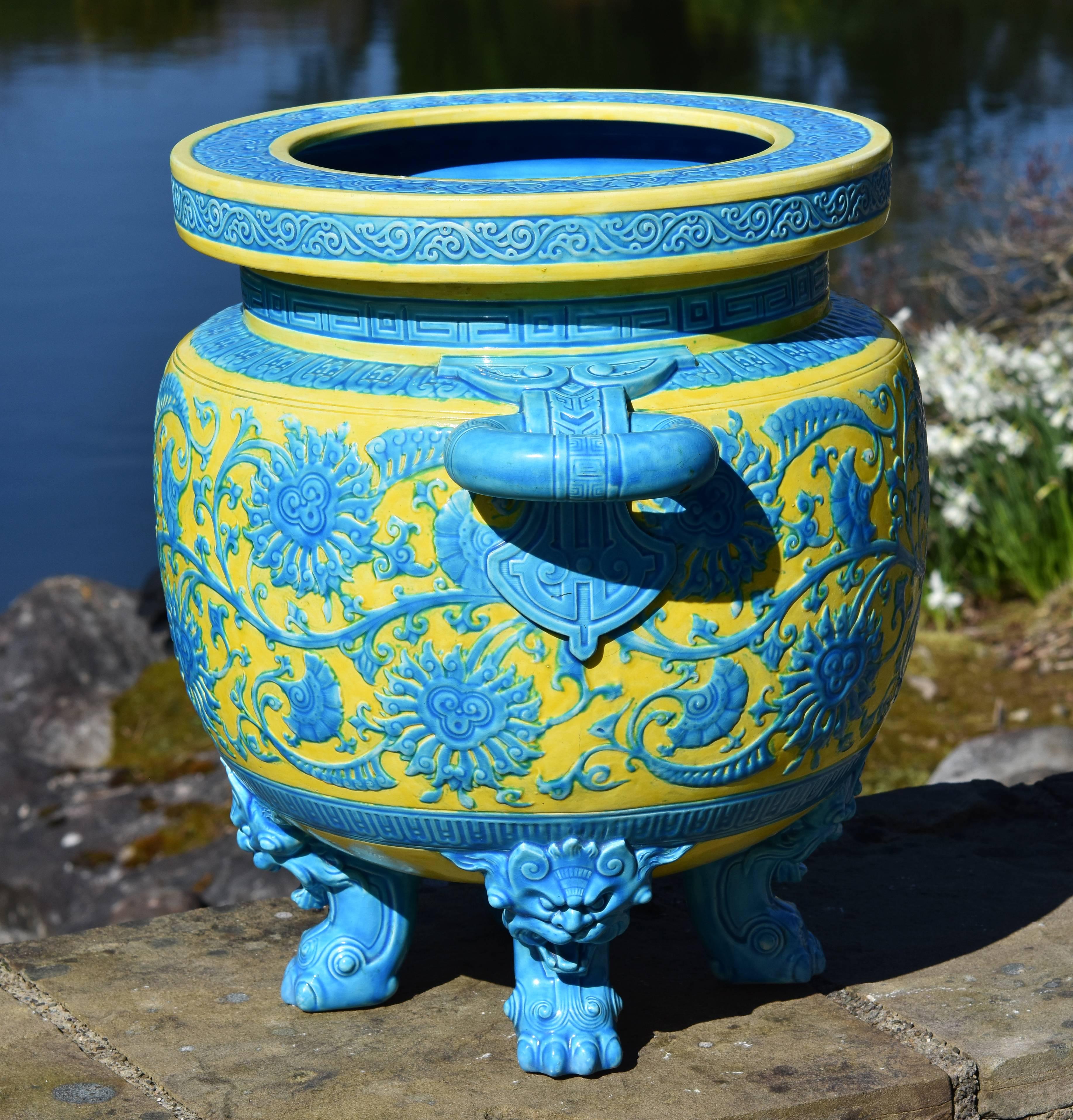 19th Century Monumental Minton Majolica Aesthetic Movement Jardinière In Excellent Condition In London, United Kindgom
