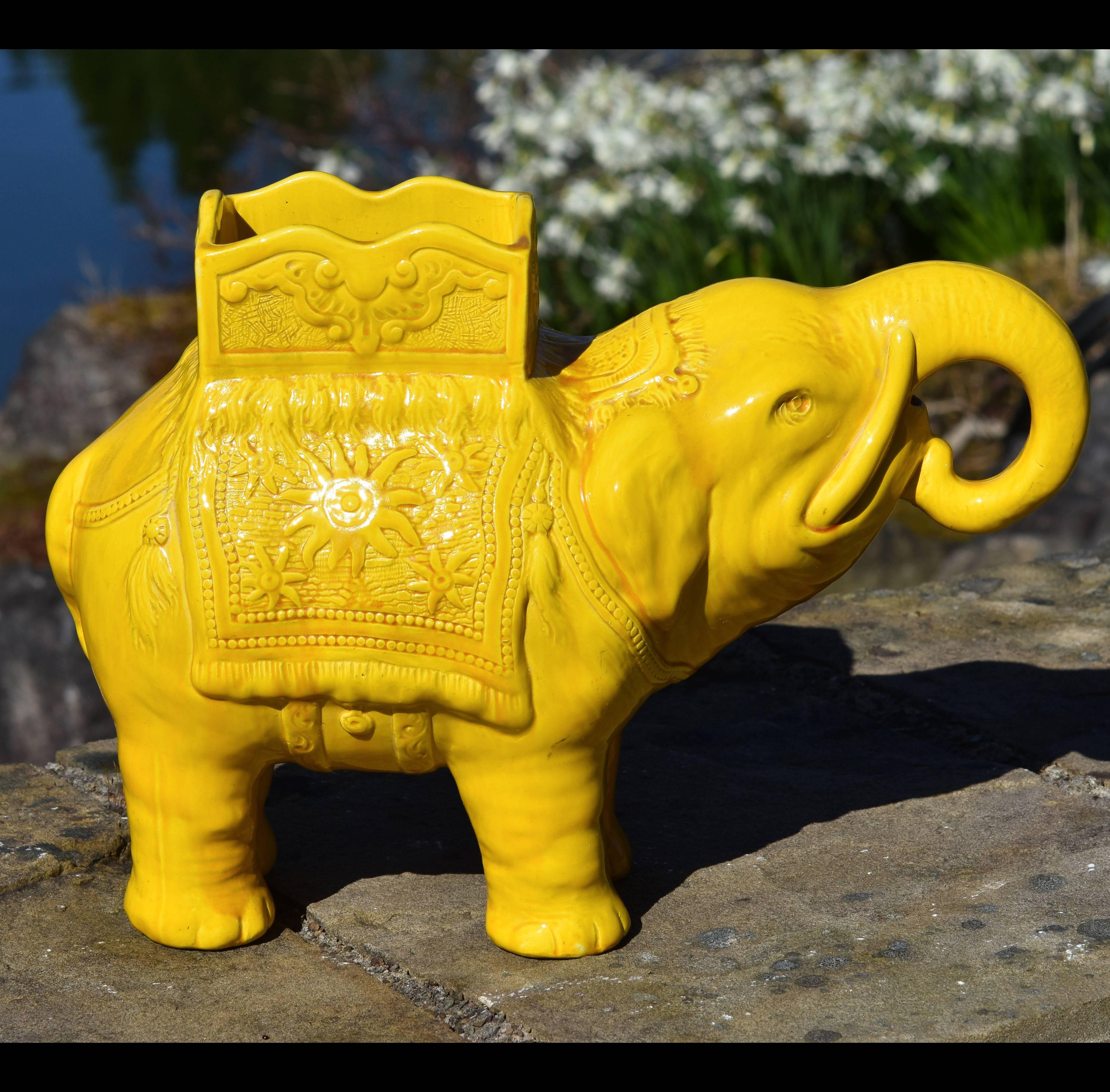 19th Century Yellow Elephant Jardiniere Vase Ault Arts & Crafts In Excellent Condition In London, United Kindgom
