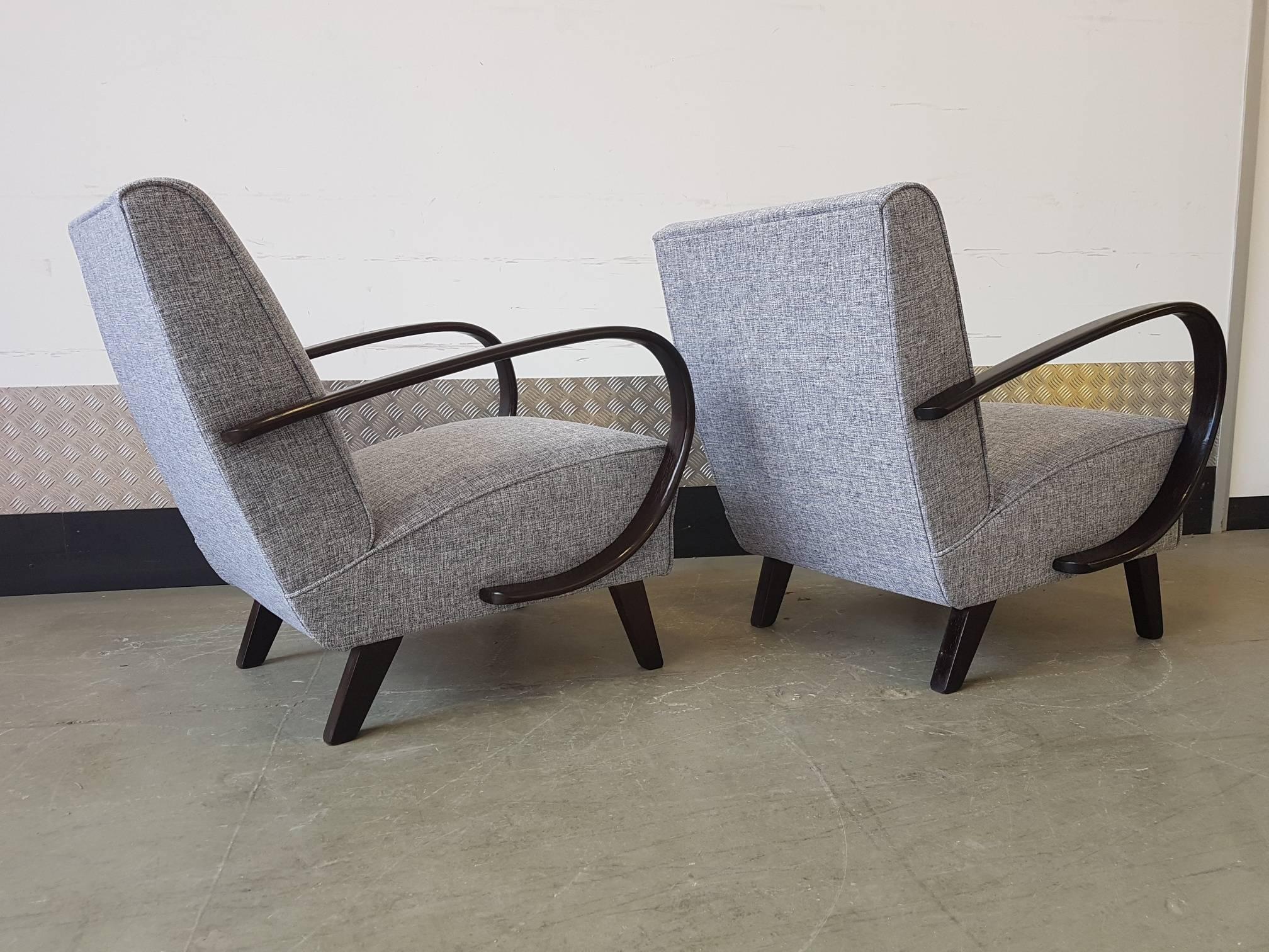 Pair of Jindrich Halabala Lounge Chairs, 1930 In Excellent Condition In London, GB