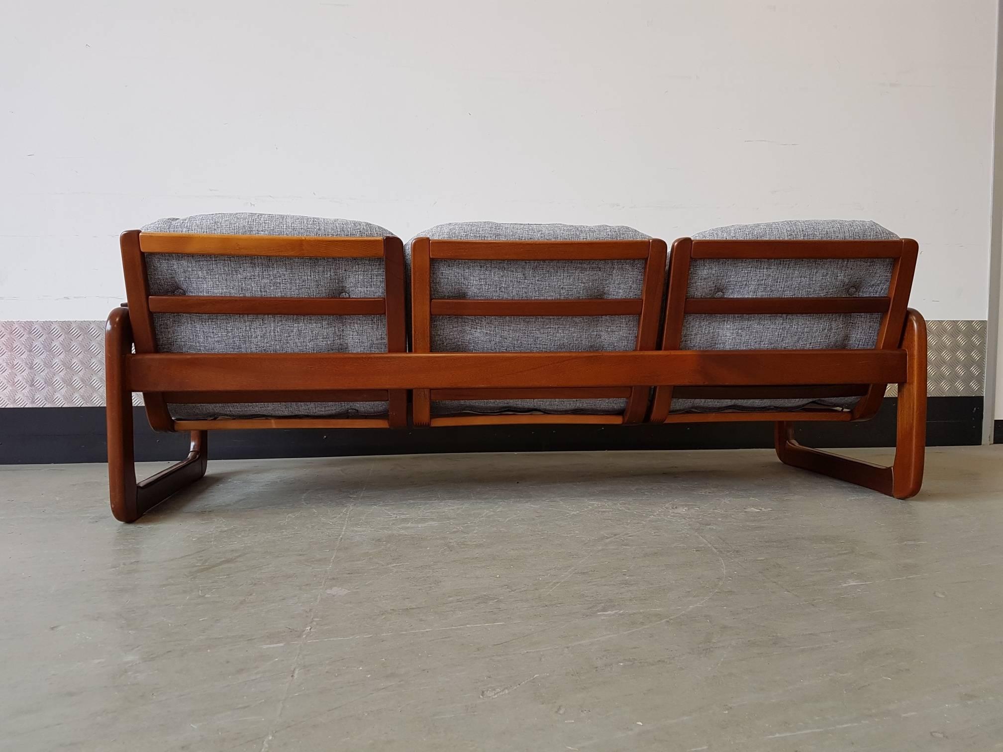 Vintage Three-Seat Danish Sofa Mid-Century, 1960, Restored For Sale 1