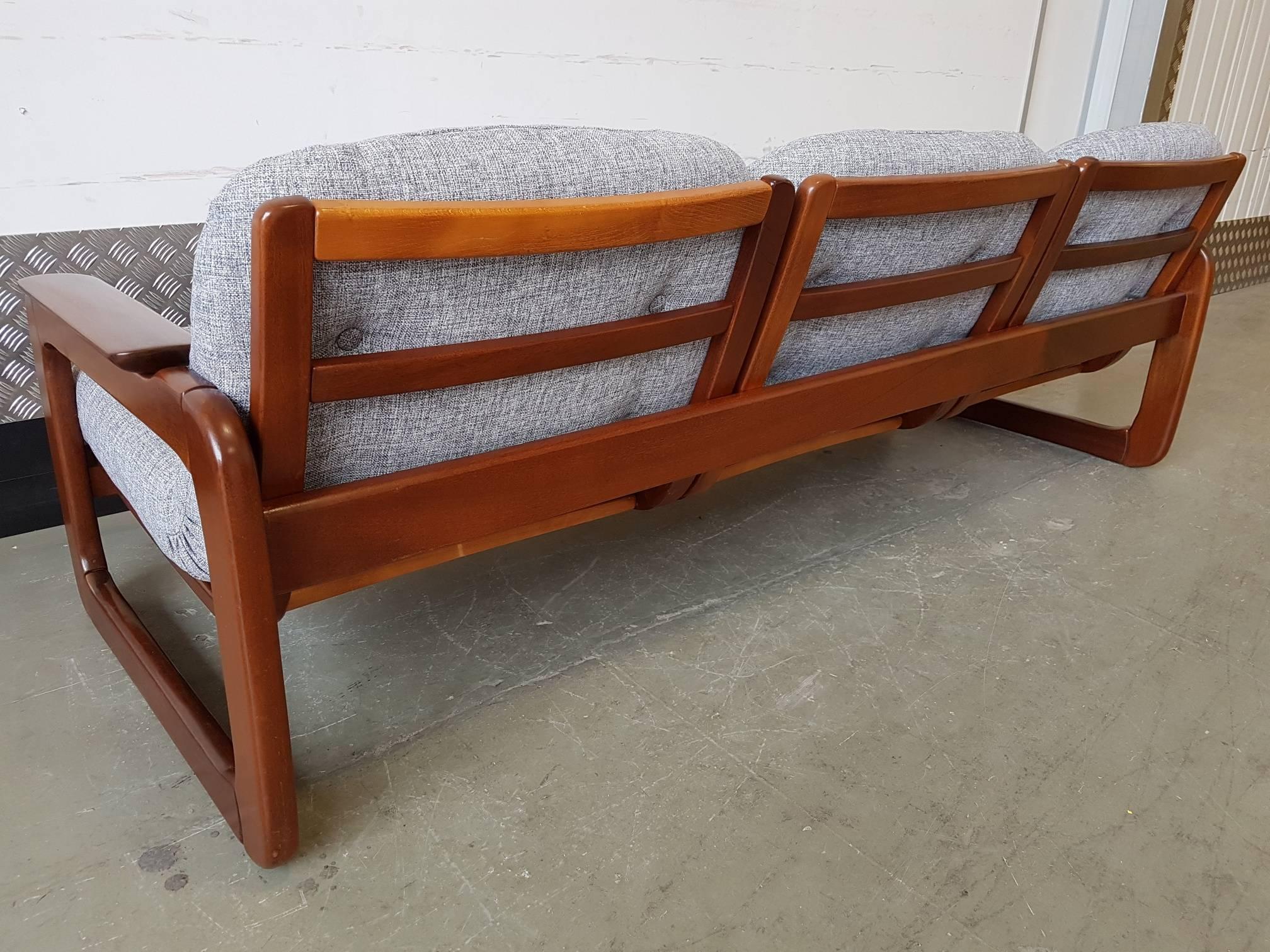 Vintage Three-Seat Danish Sofa Mid-Century, 1960, Restored For Sale 2