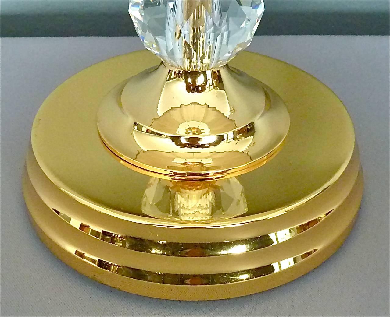 Mid-Century Modern Lampe de bureau Luxus en laiton doré et verre de cristal taillé en métal, Palwa, Allemagne en vente