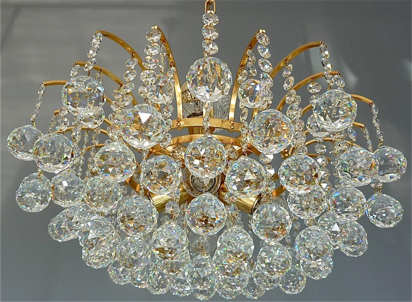 Precious Gilt Brass Faceted Crystal Glass Sputnik Chandelier by Christoph Palme (Facettiert)