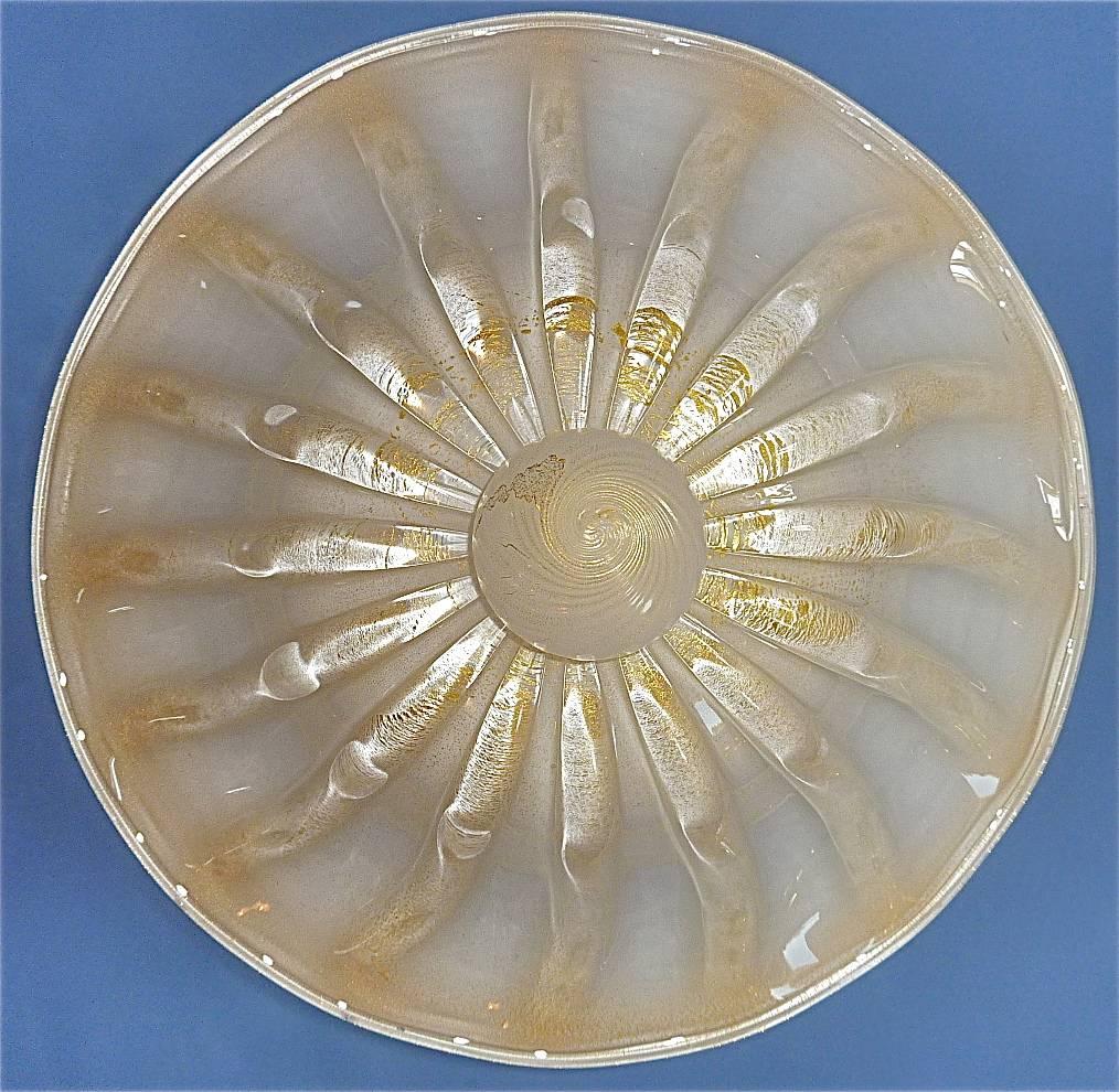 Mid-Century Modern Pair Seguso Flush Mounts Ceiling Lamps Gold Ivory Murano Glass Gilt Brass 1980s