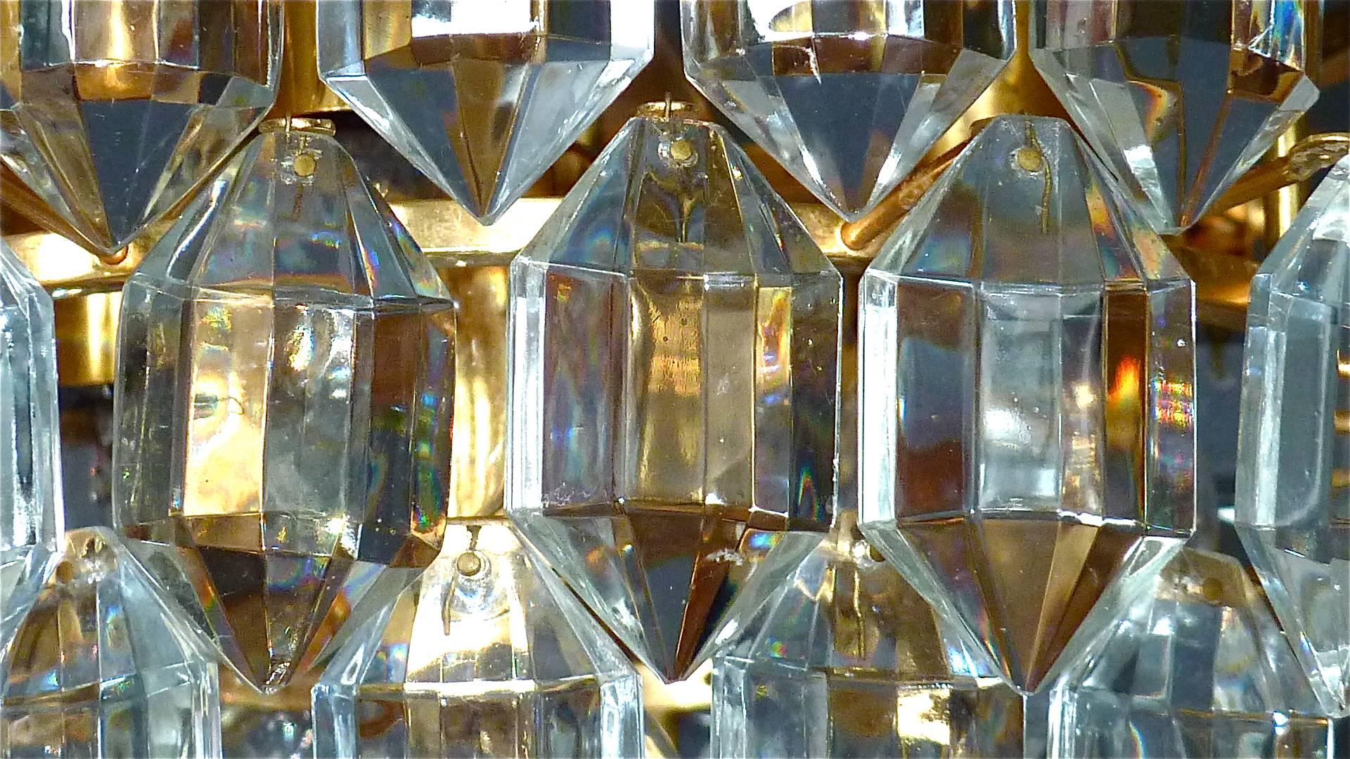 Midcentury Bakalowits Chandelier Gilt Brass Faceted Crystal Glass Austria 1960s In Good Condition For Sale In Nierstein am Rhein, DE