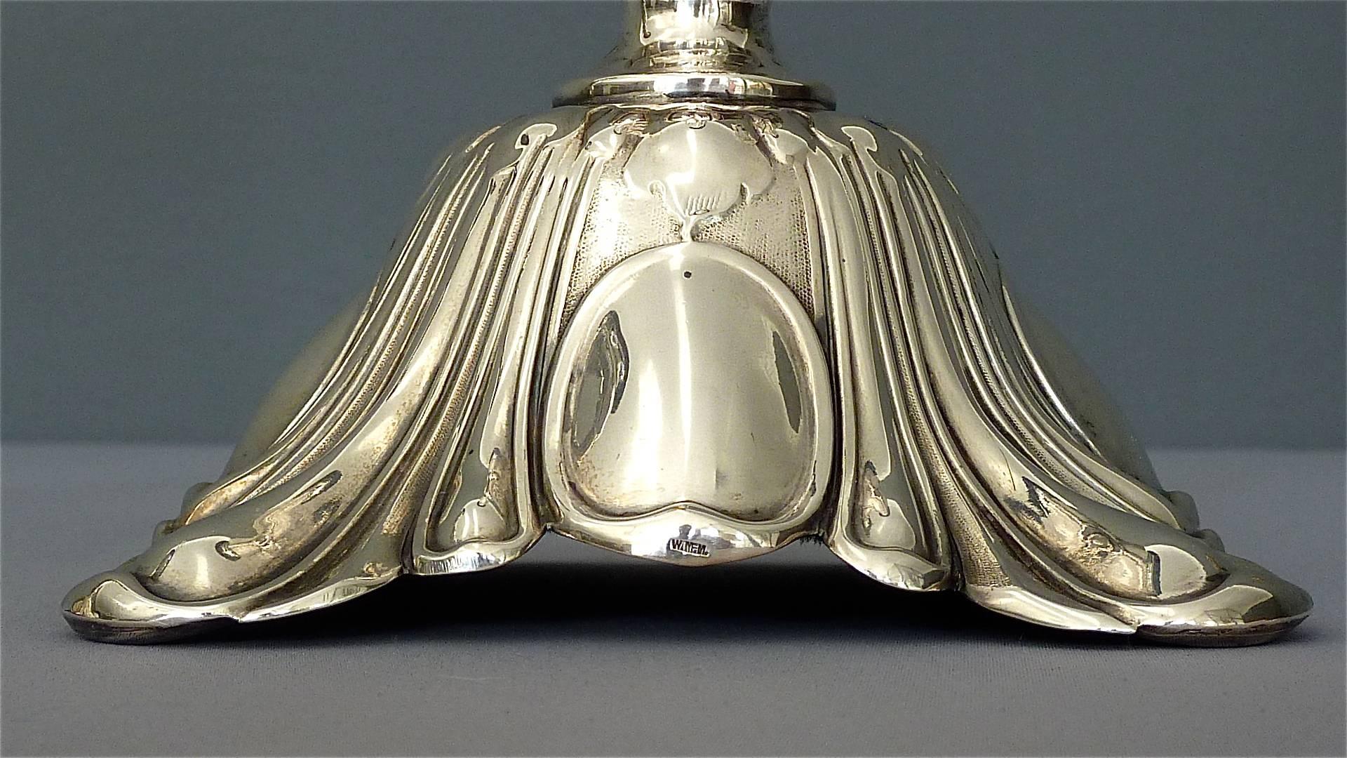 Début du 20ème siècle Paire de bougeoirs anciens WMF en métal argenté de style baroque 1900  en vente
