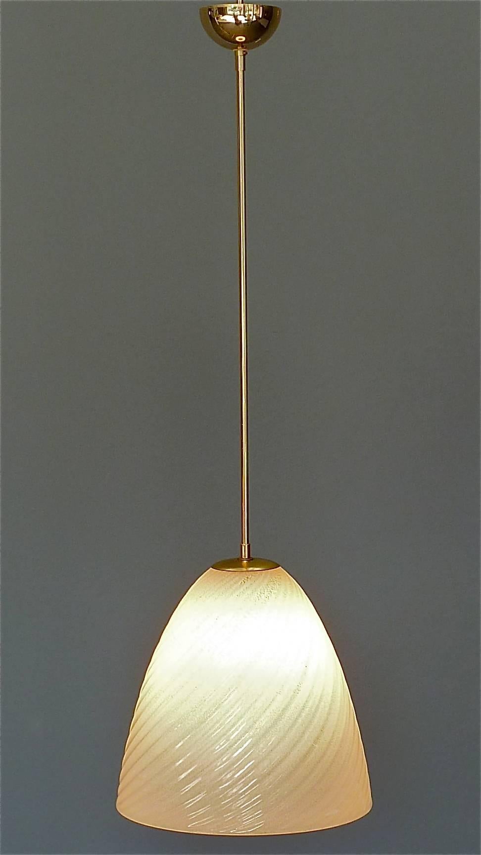 Mid-20th Century Large Archimede Seguso Pendant Lamp Brass Golden Murano Glass 1950s Venini Style For Sale