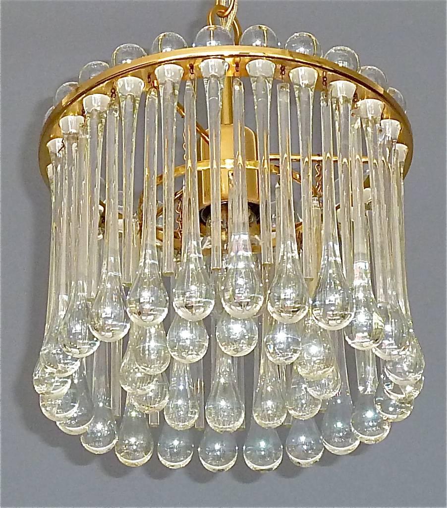 Signed Palwa Chandelier Gilt Brass Murano Crystal Glass Drops 1960s Venini Style In Good Condition For Sale In Nierstein am Rhein, DE