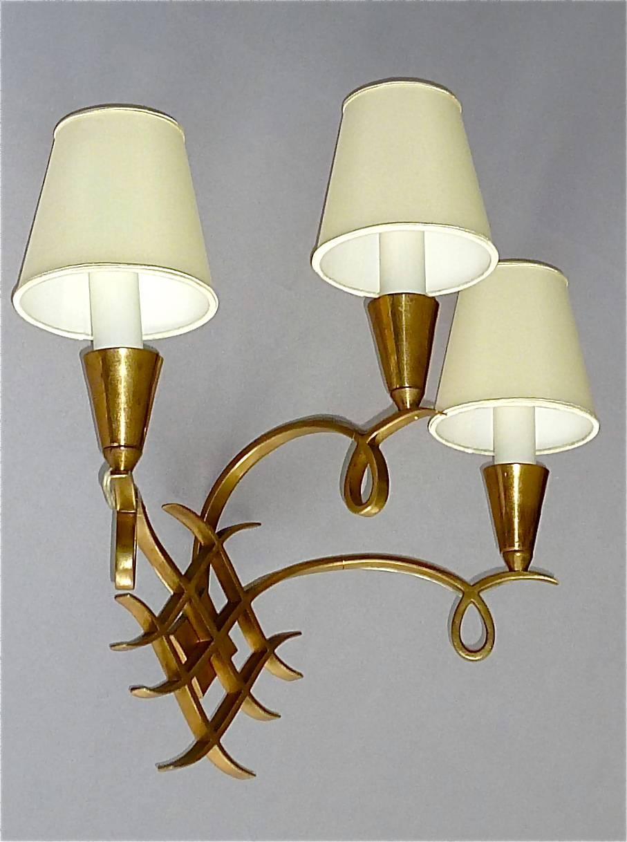 Elegant Pair of Large French Art Deco Bronze Wall Lights Sconces by Leleu, 1930s 2