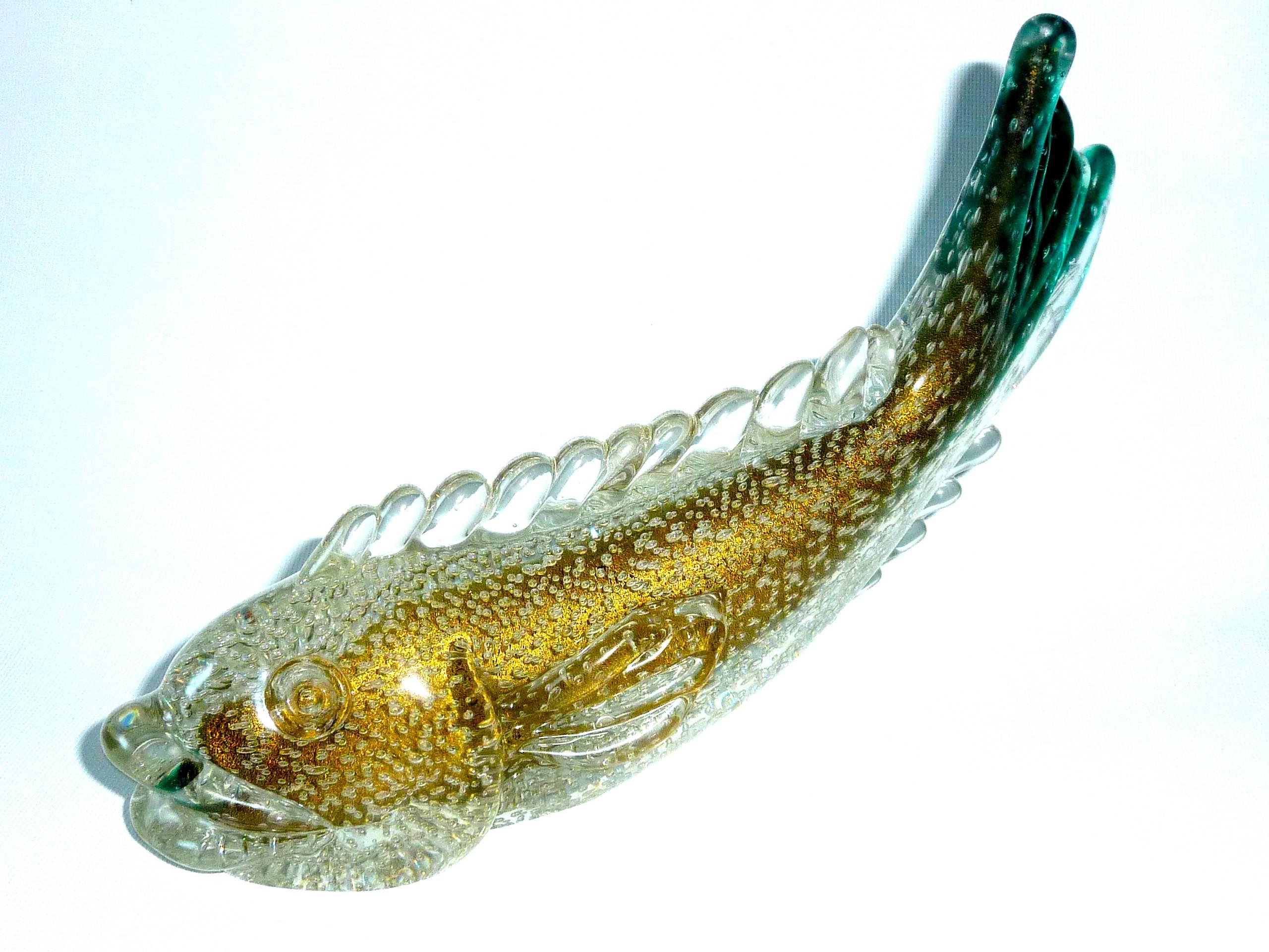 Mid-20th Century Flavio Poli Murano Glass Fish for Archimede Seguso 1937 Bullicante with Gold