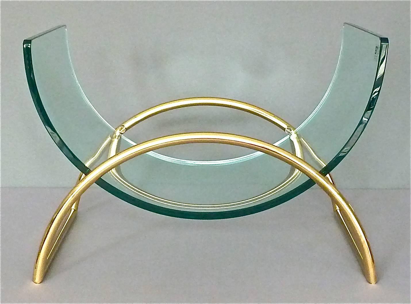 Modern Chic Magazine Rack Stand Curved Glass Brass Lyre Shape, Gallotti & Radice, 1970