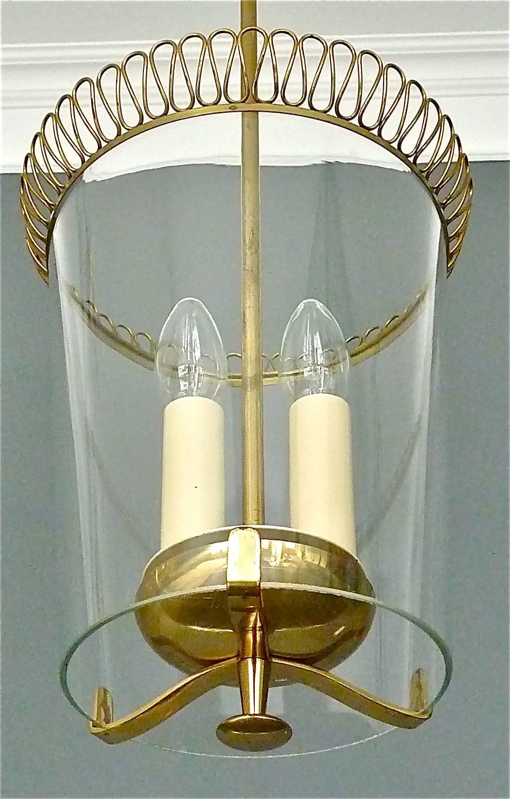 Mid-20th Century Pair of Round Wall Mirrors, Josef Frank Svenskt Tenn Sweden Brass Sunburst 1950s