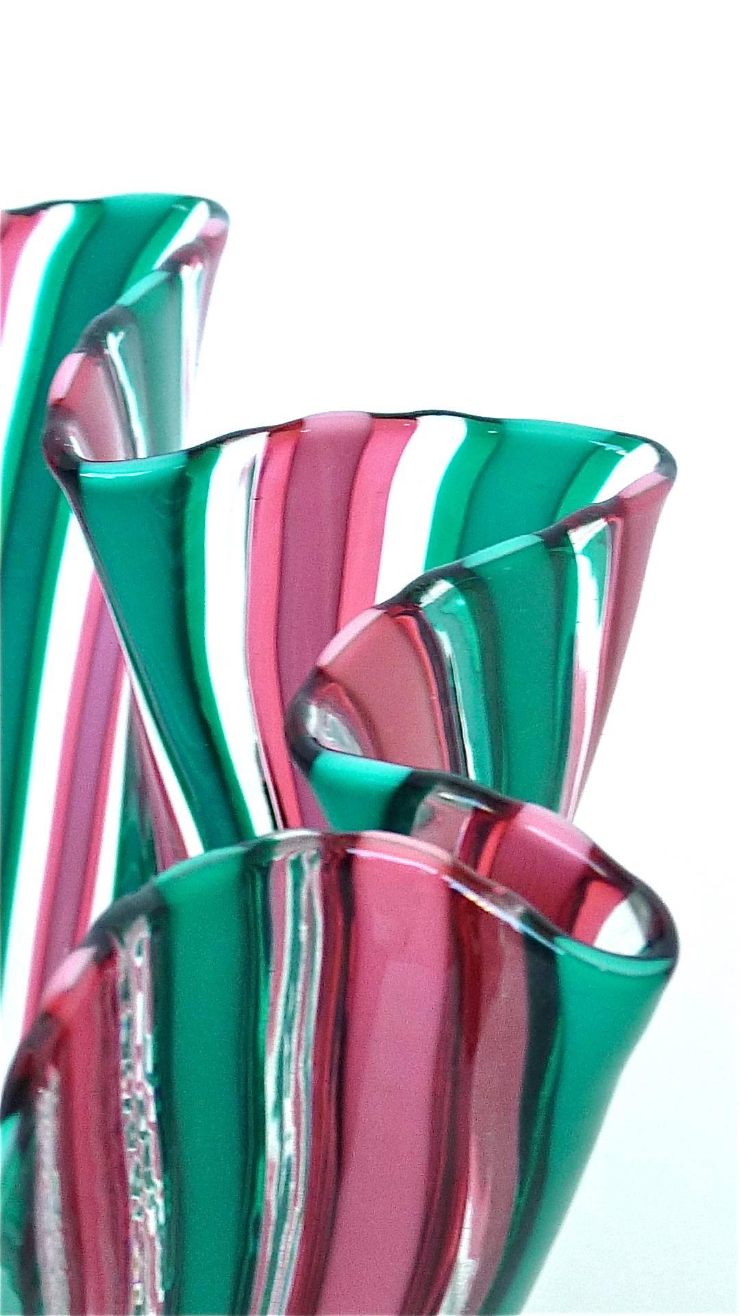 Fait main Vase d'art Venini Fazzoletto signé Fulvio Bianconi Murano, Italie, 1950 en vente