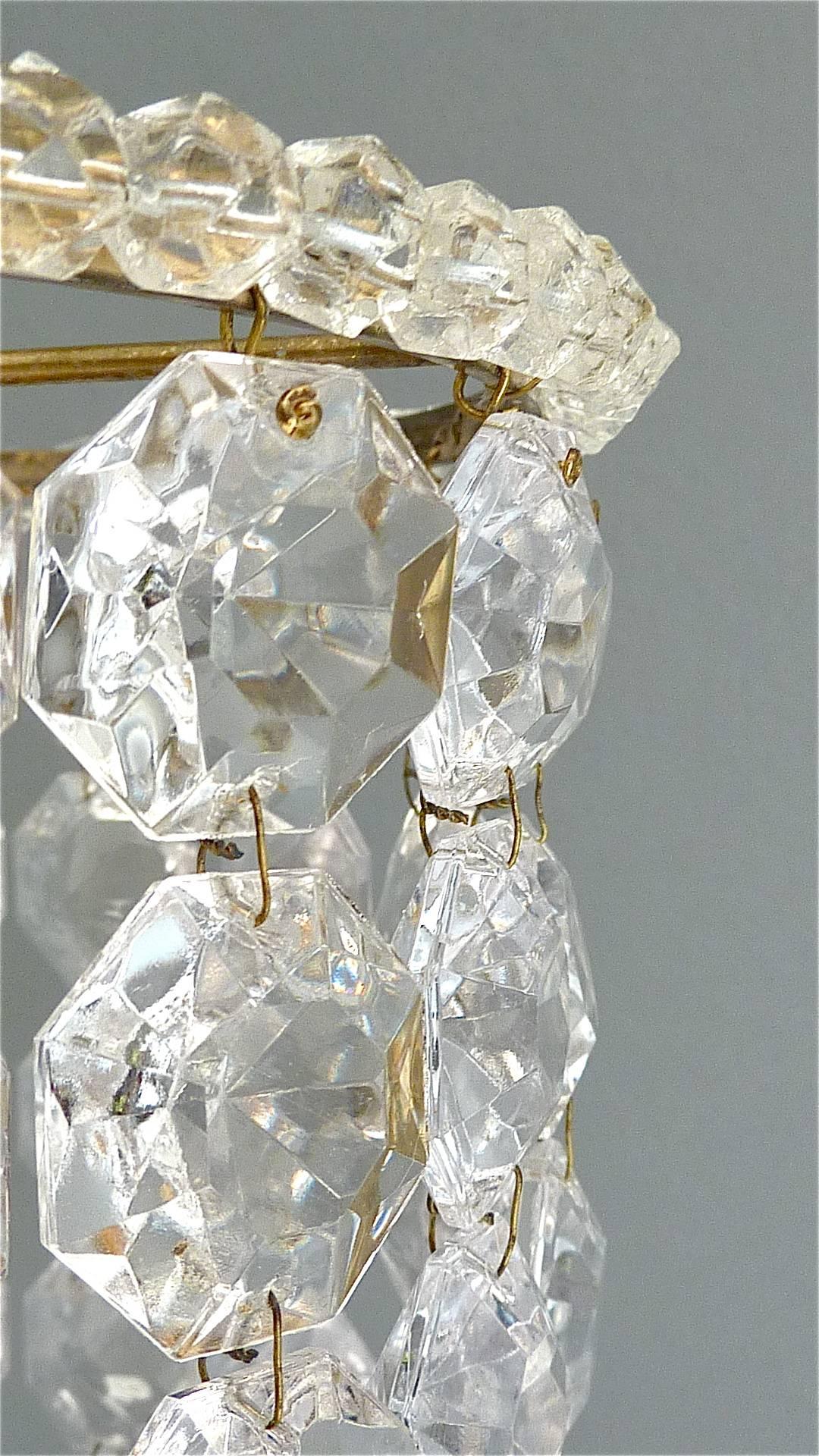 Midcentury Bakalowits Chandelier Brass Crystal Glass Strings Lamp Austria 1950s In Good Condition For Sale In Nierstein am Rhein, DE