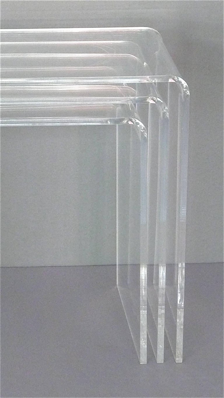 Set of Three Italian Space Age Lucite Acrylic Nesting Tables, Clear ...