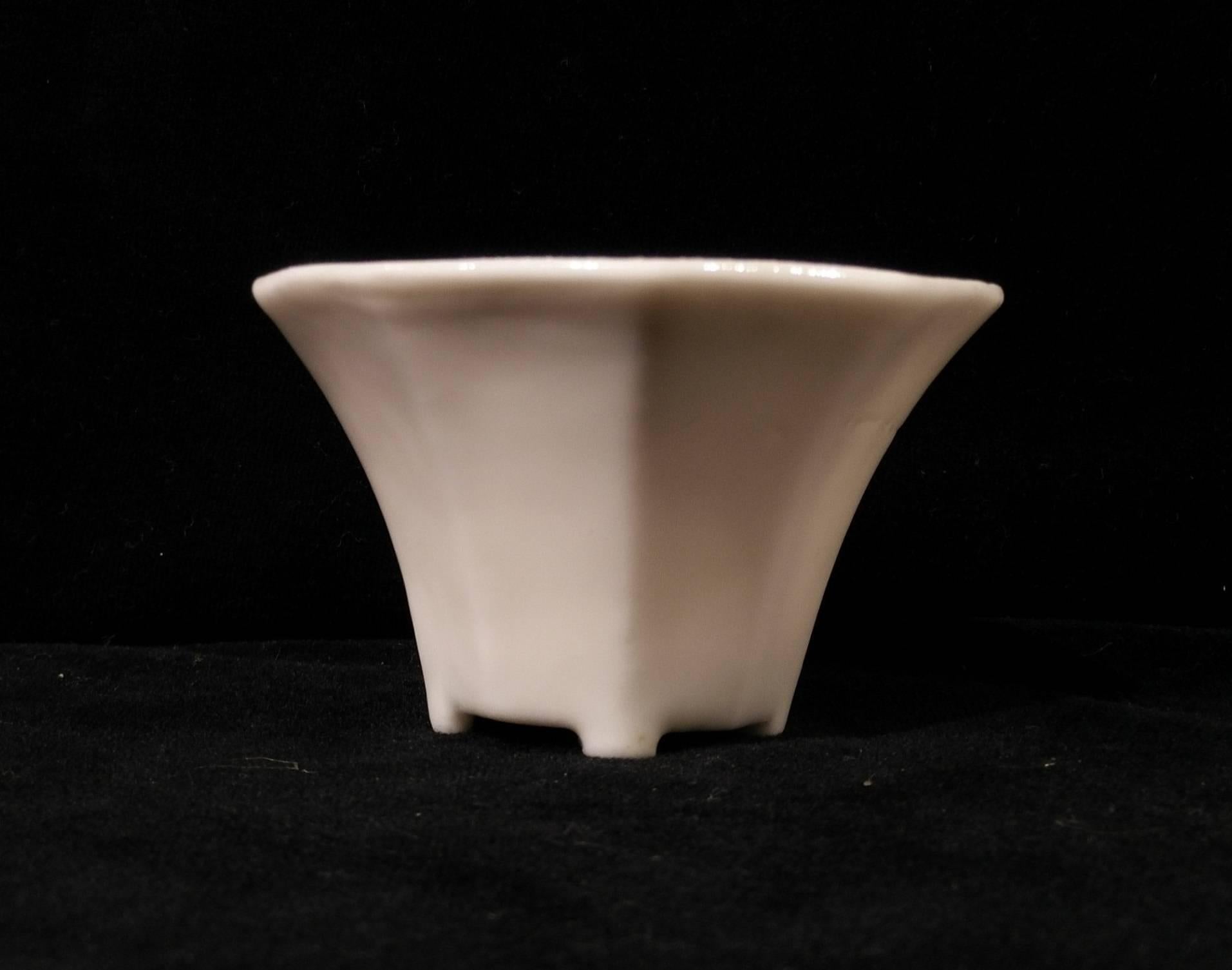 Qing Mid-17th Century Chinese Blanc de Chine Porcelain Octagonal Libation Cup For Sale