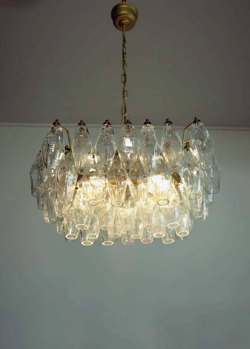 Elegant Italian chandelier made from 56 beautiful Murano trasparent glasses 