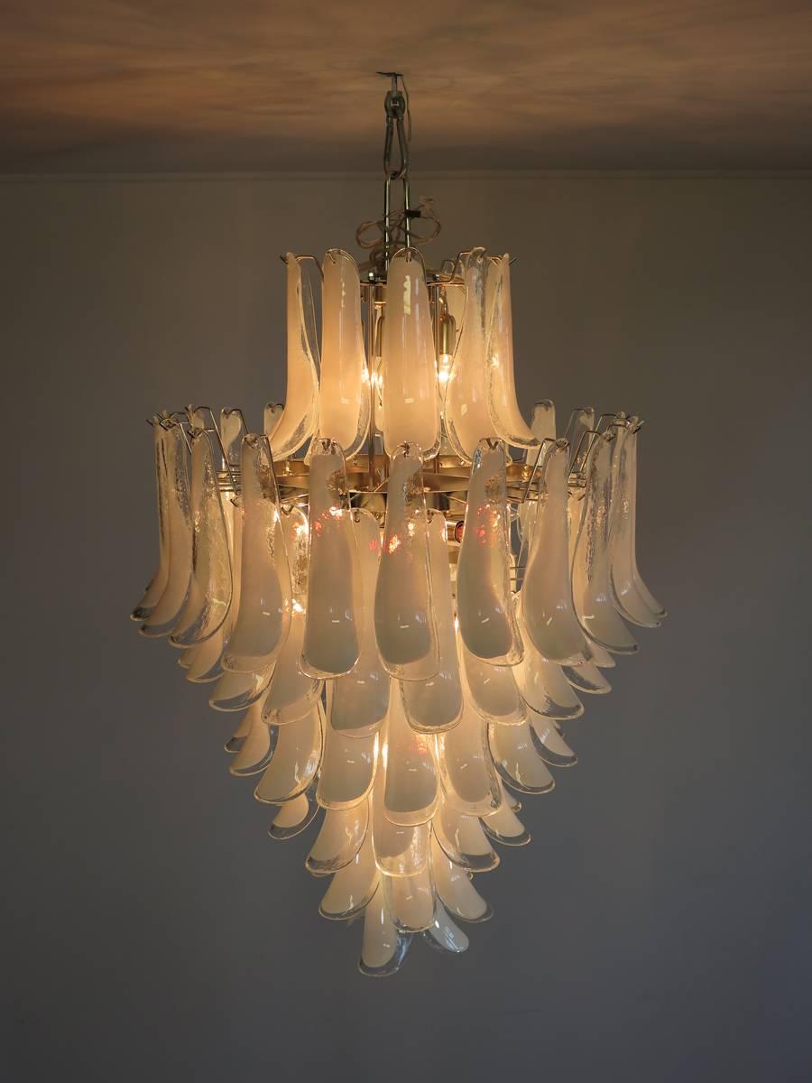 Chandelier Mazzega Murano, Italy, 84 Glass Petals In Good Condition In Gaiarine Frazione Francenigo (TV), IT